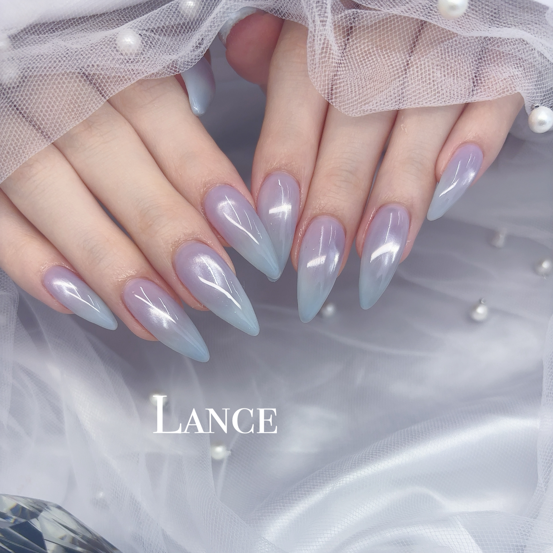 Lance.nail