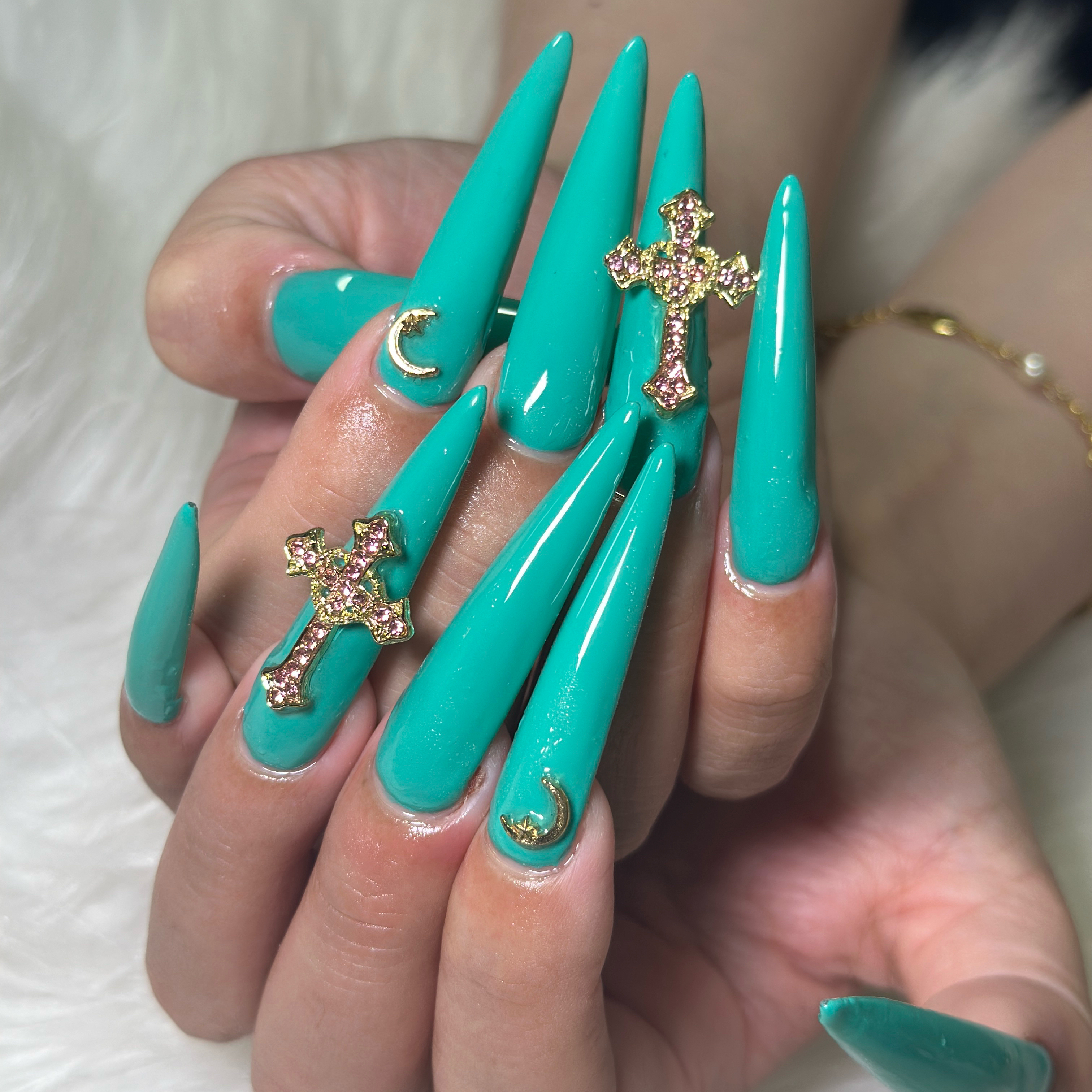 nail_RUNE
