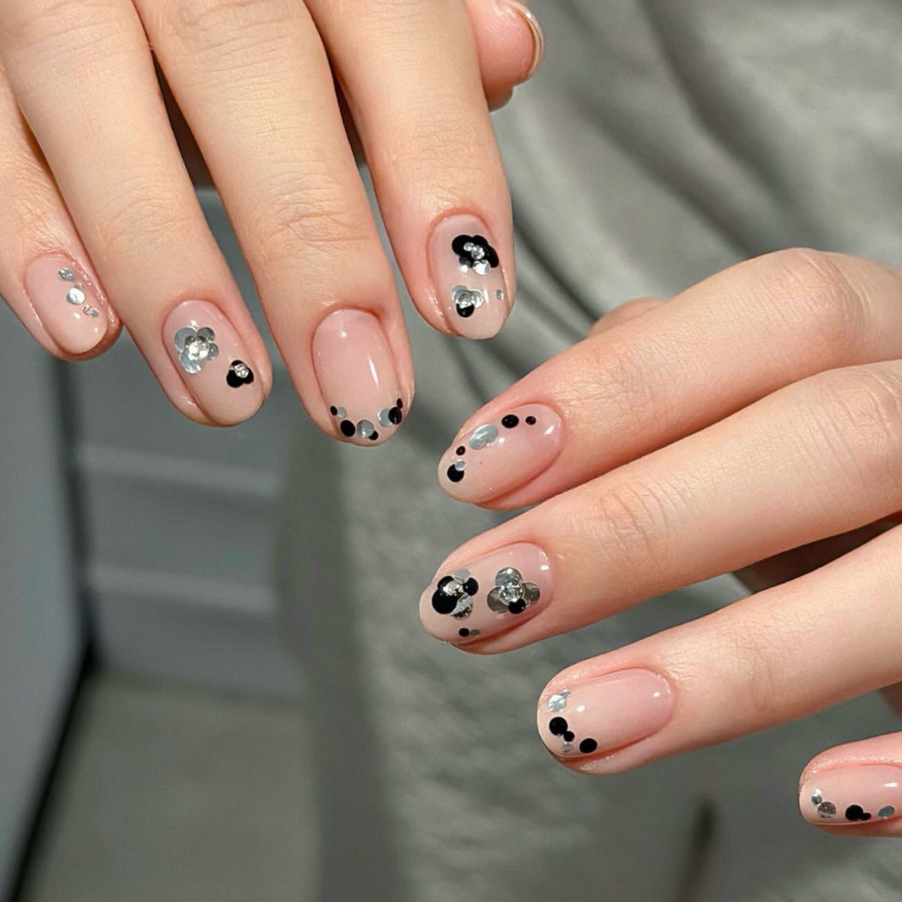 Yuri_nails