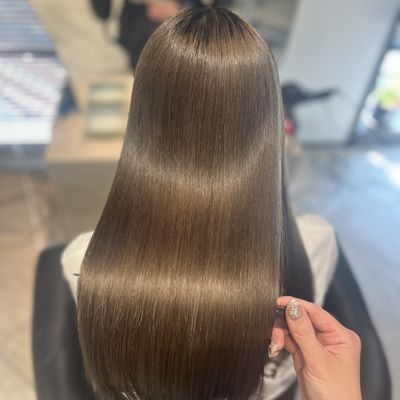 🌕ブリーチ縮毛矯正＋内部補修5stepトリートメント🌕
