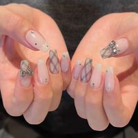 Lunas_Nails