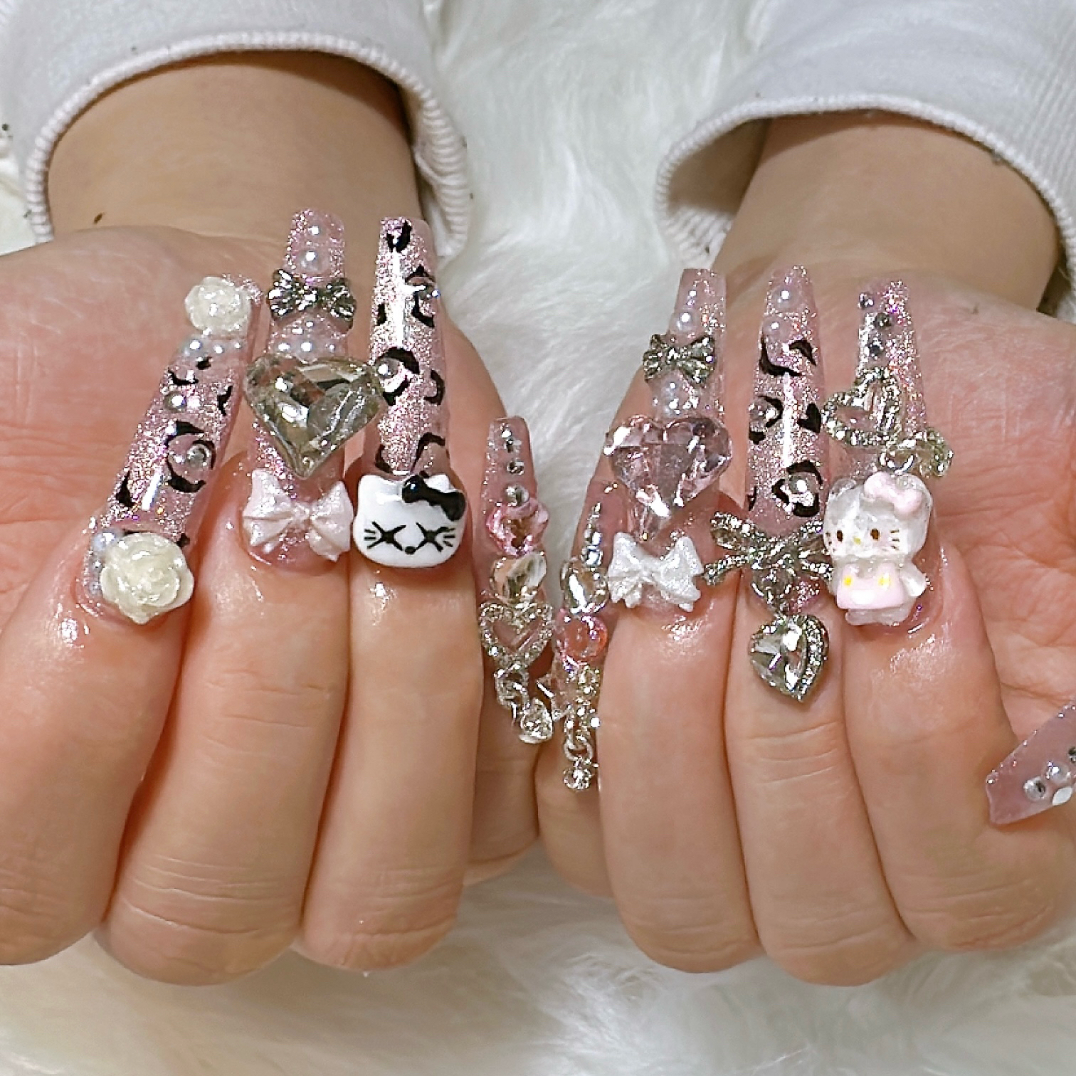 Nail.ACHIN