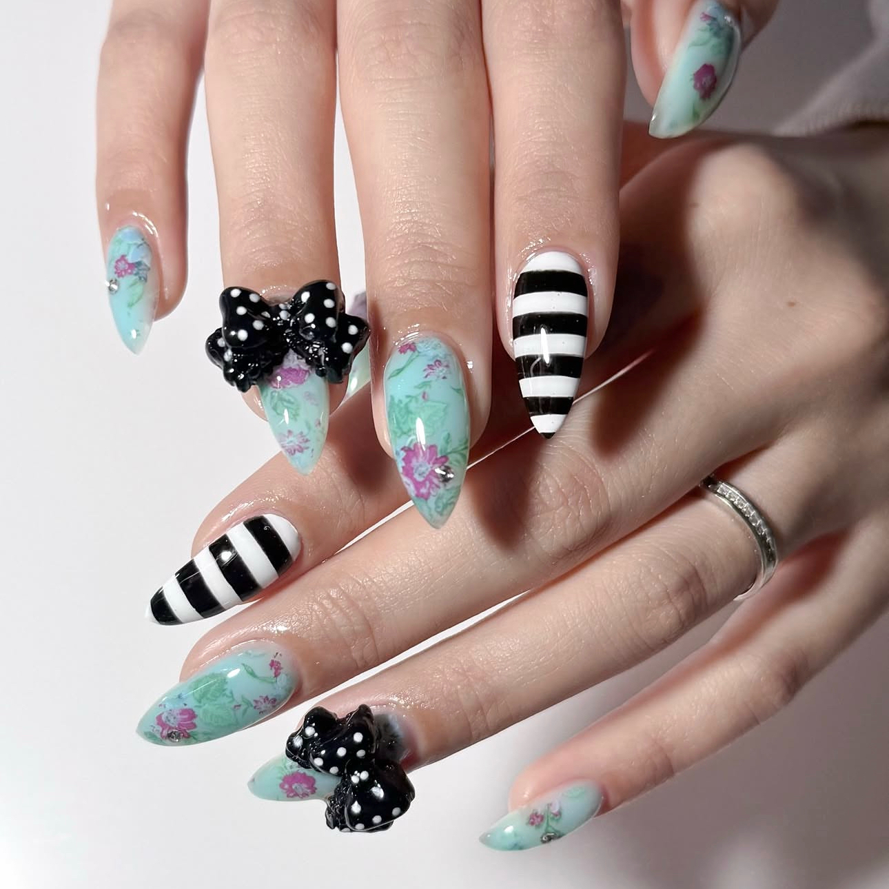 Nanjamo_RibonNail