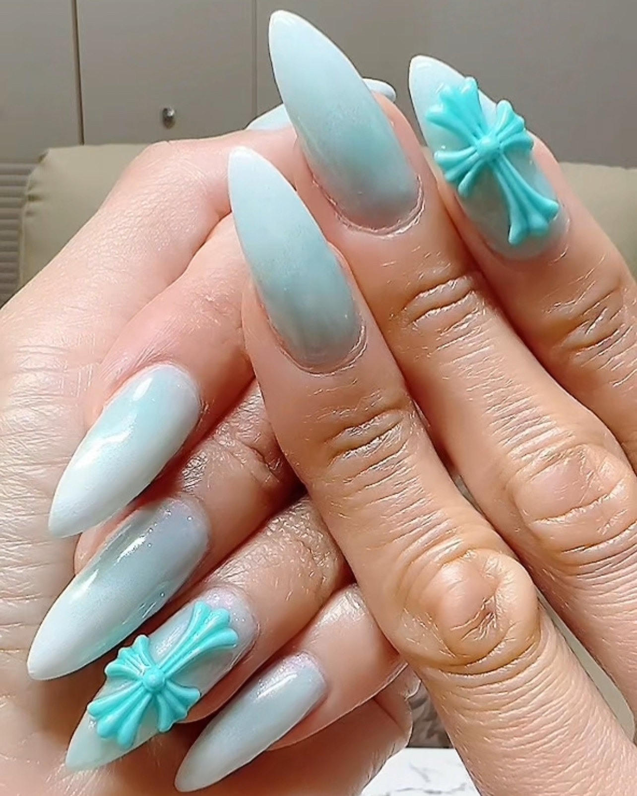 rays_nail.salon