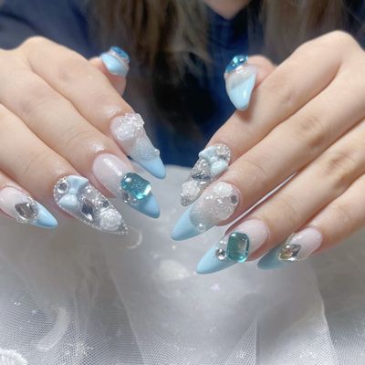 ［チップ長さだ］持ち込みデザイン10本アートパーツつけ放題く7日以内お直し、