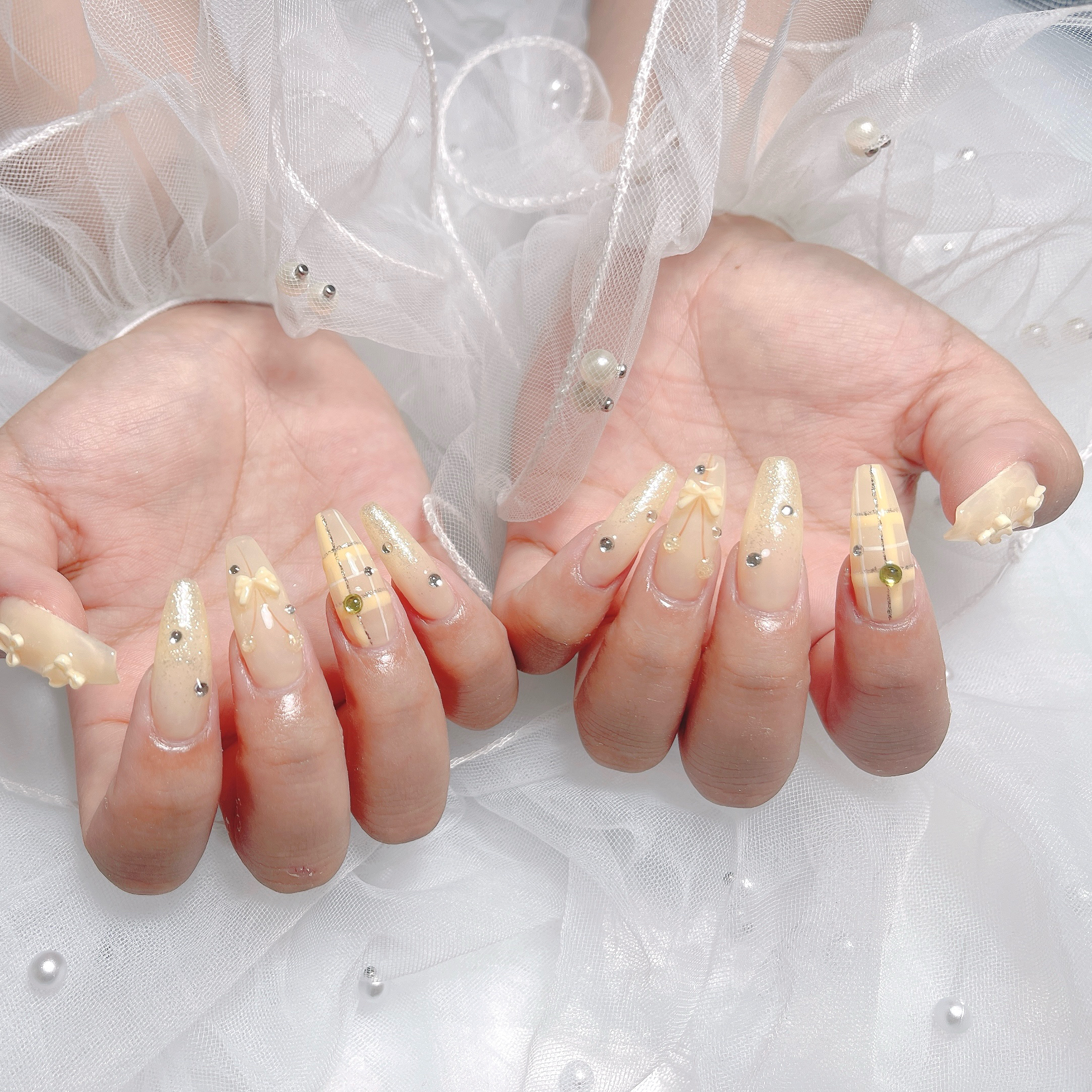 Huyn_Nail_