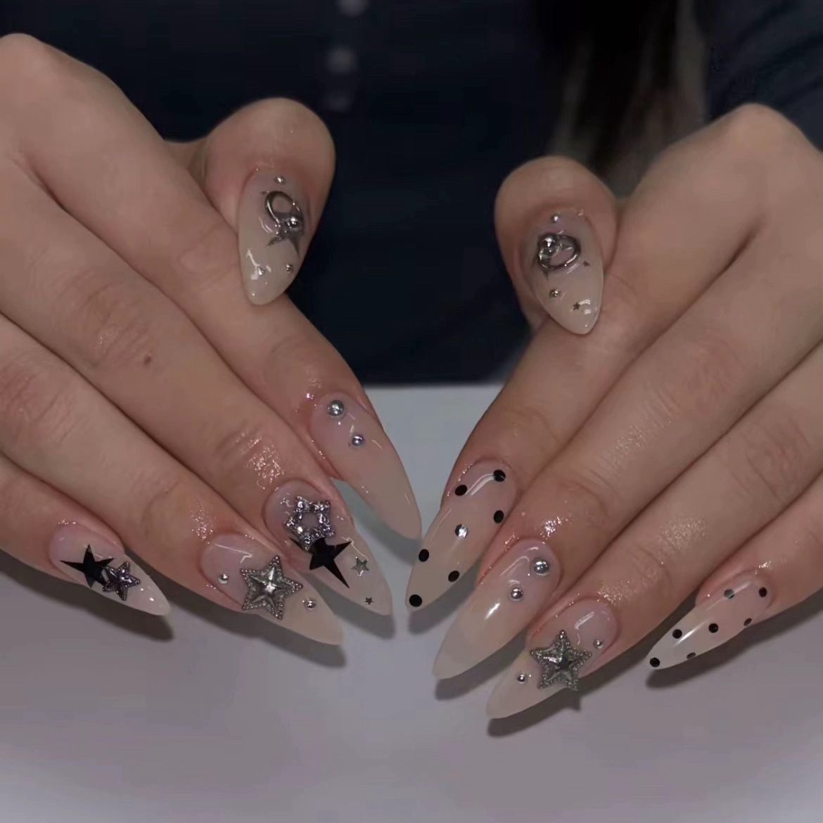 hihi_nail