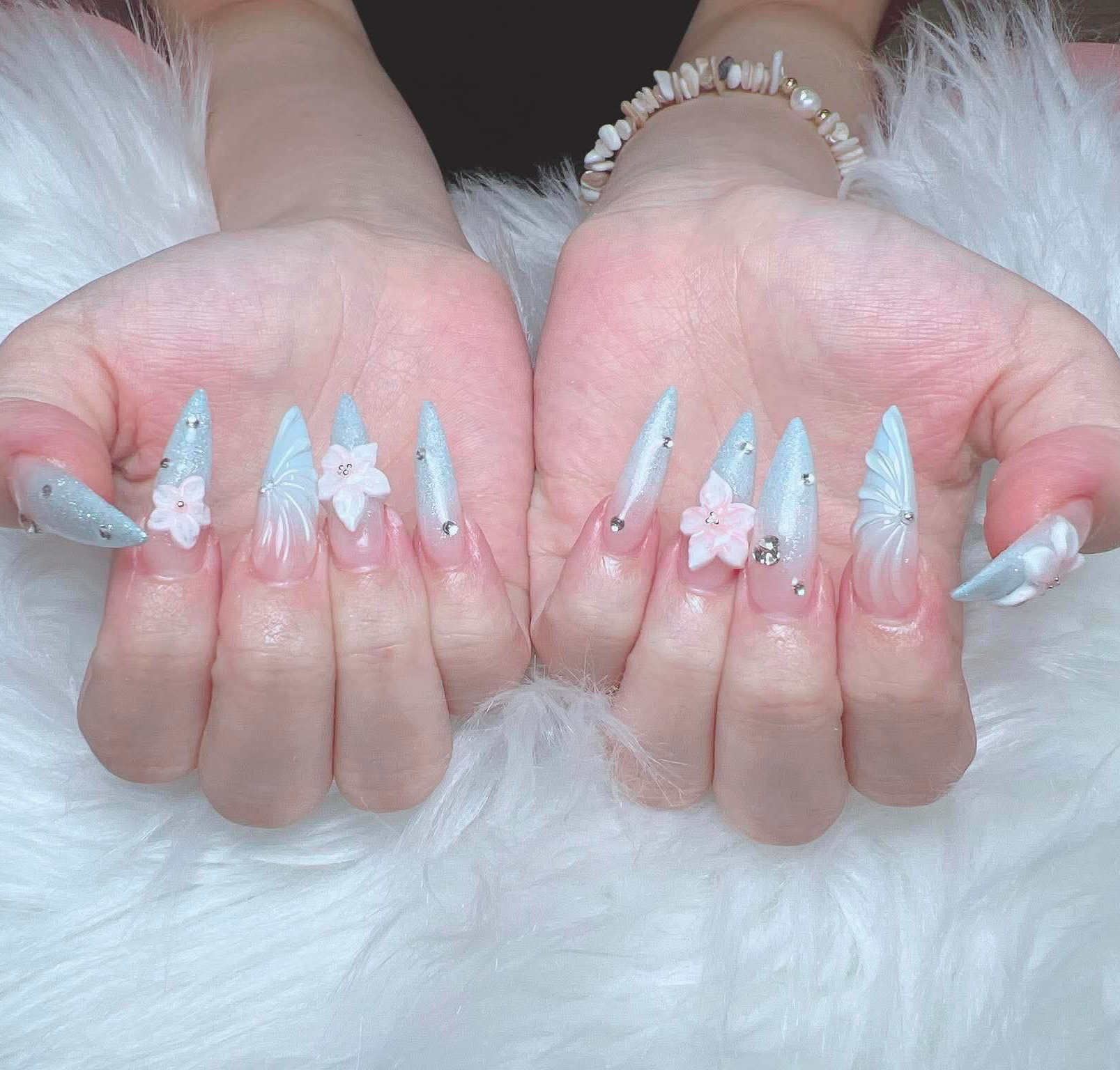 suki.Nail
