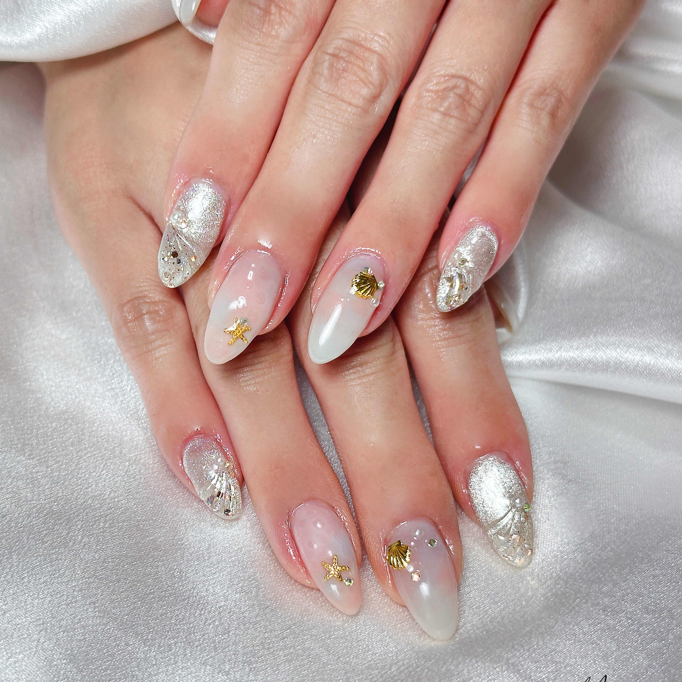 Moon_nail96