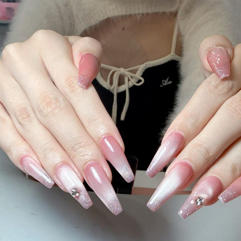 Lily nail studio