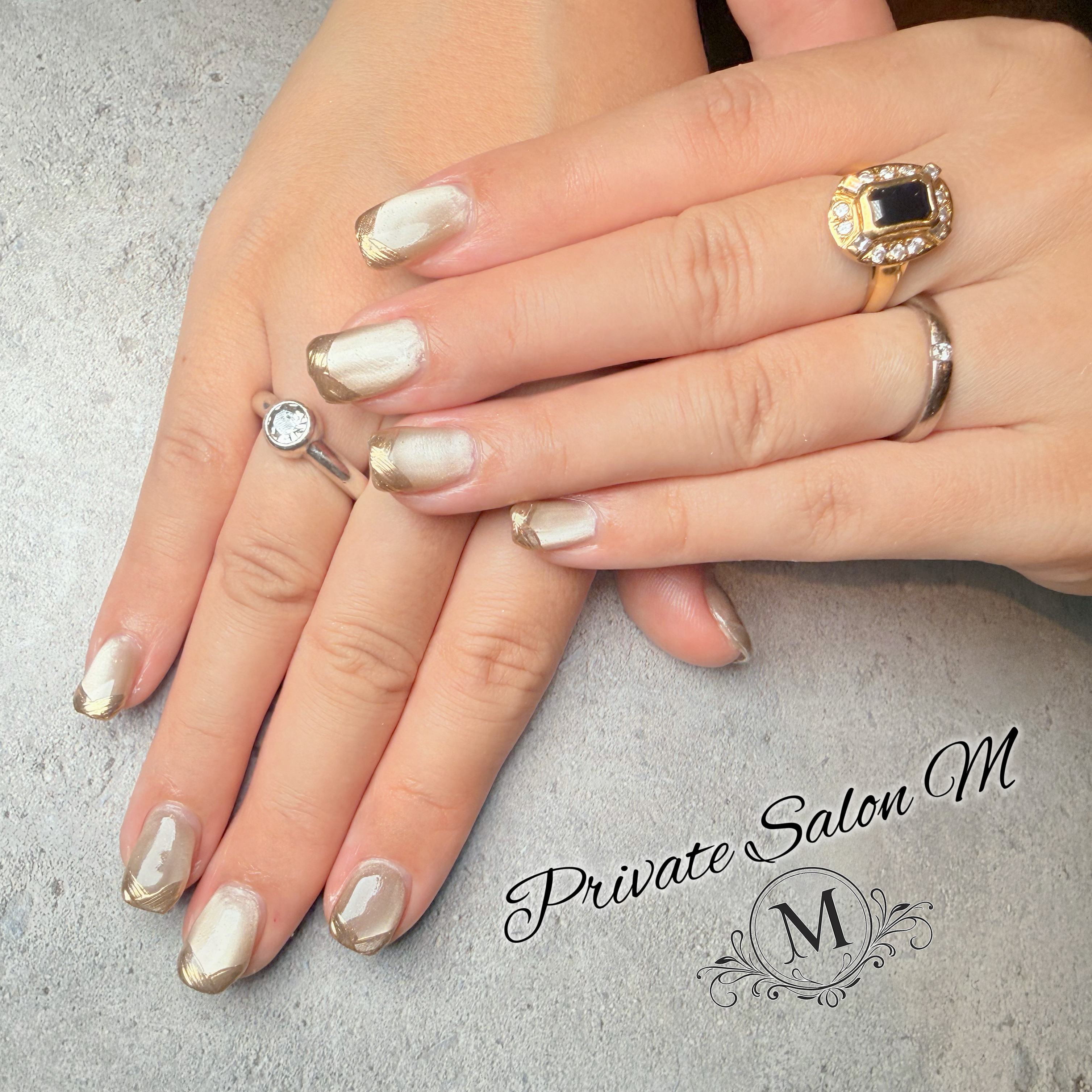 Private.Salon.M
