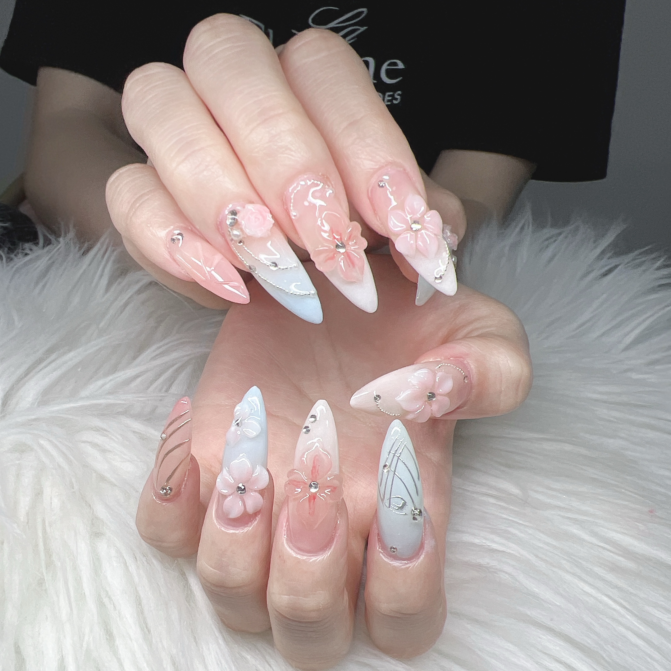 Lee_Nails