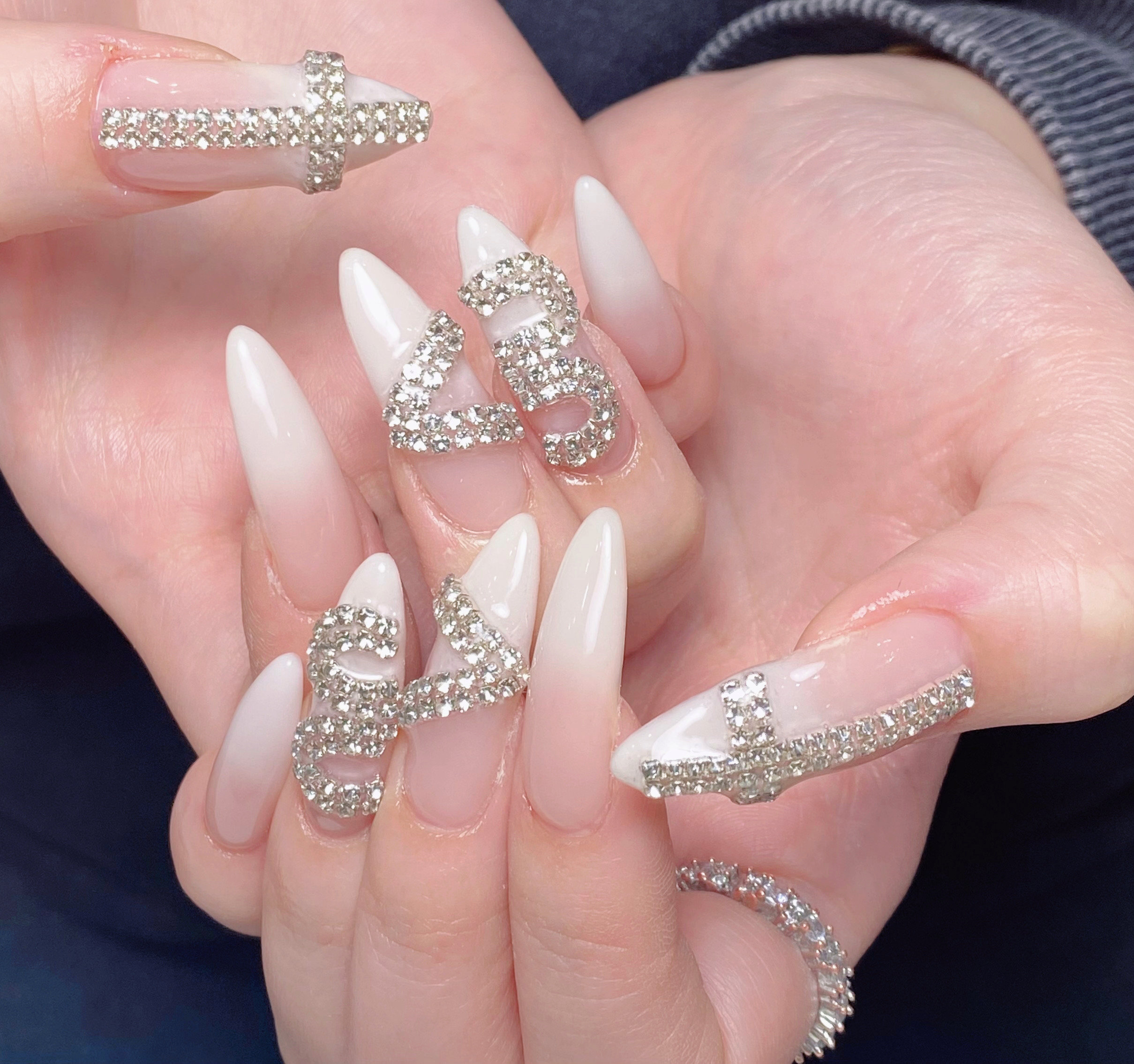 UM_NailSALON