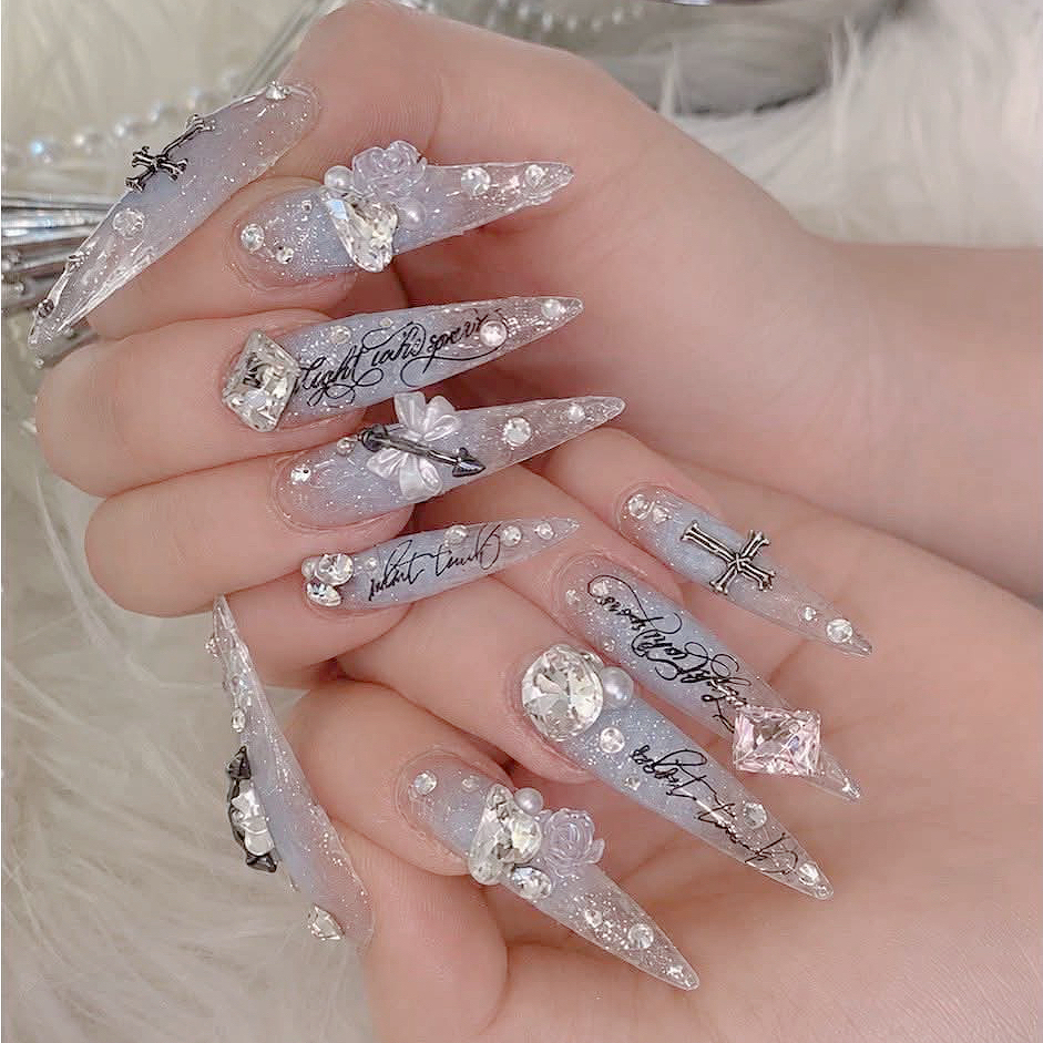 Liina_Nail