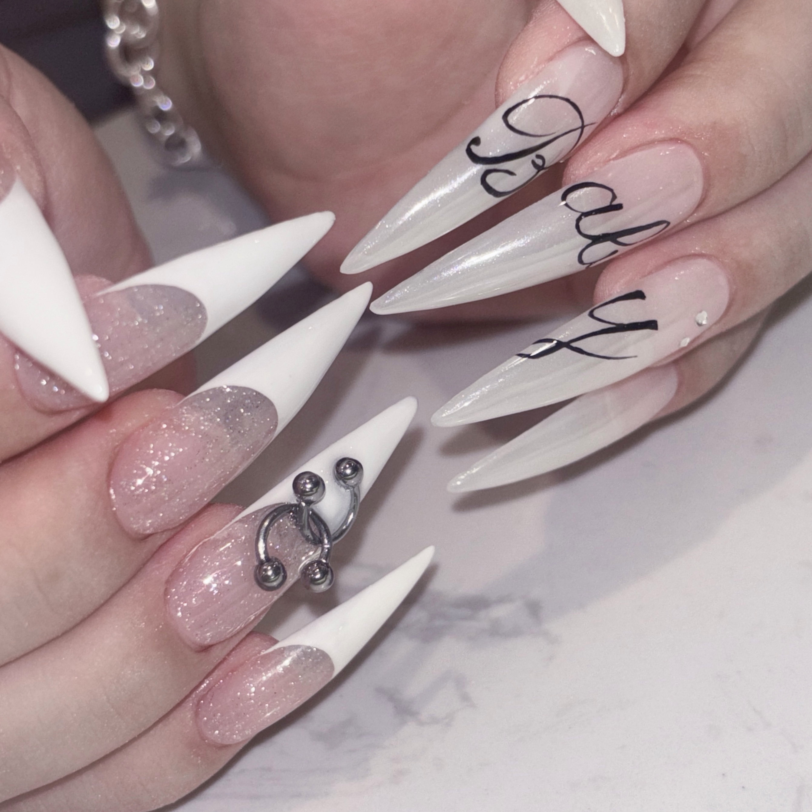 raviy_hirona