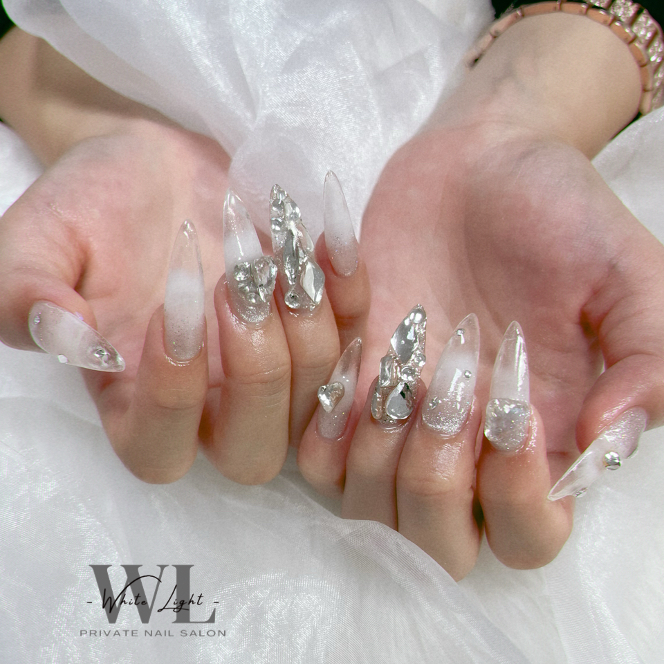 Private_salon_White.Light