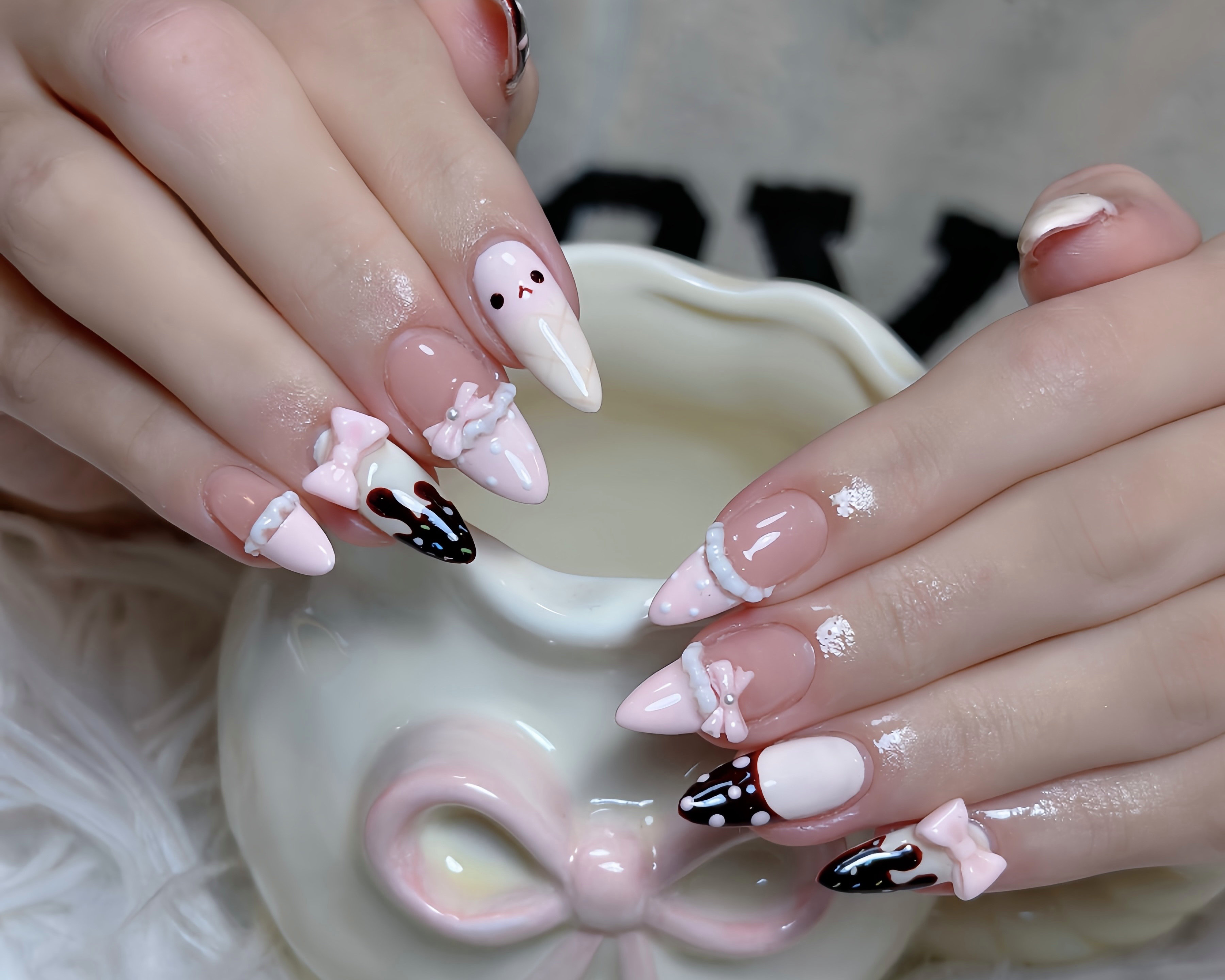 Julli__an