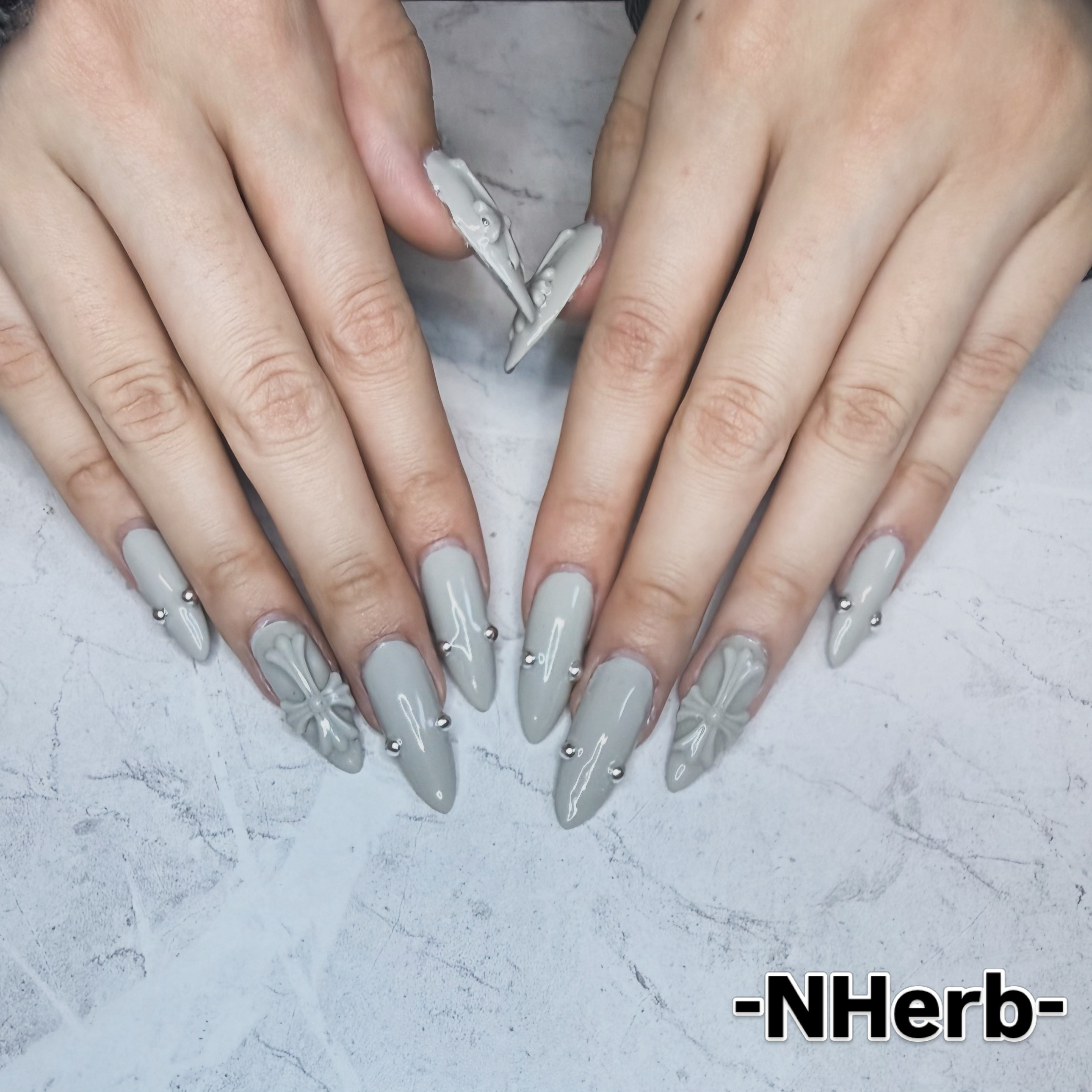 NHerb_nail