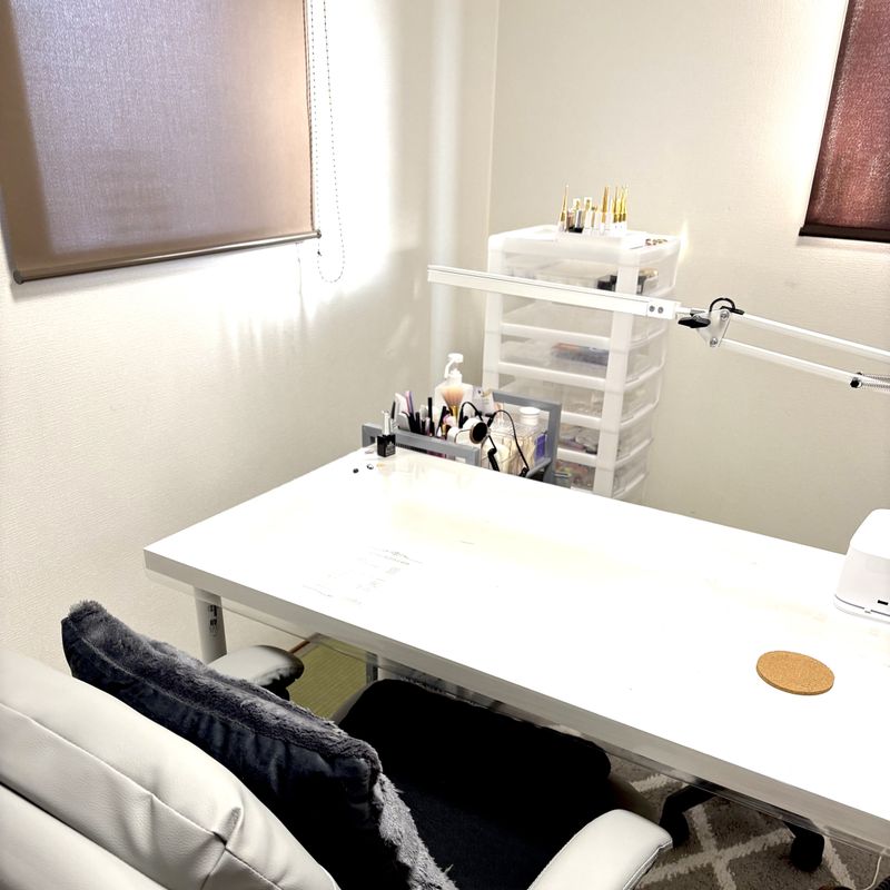 Private nailsalon→nail.s