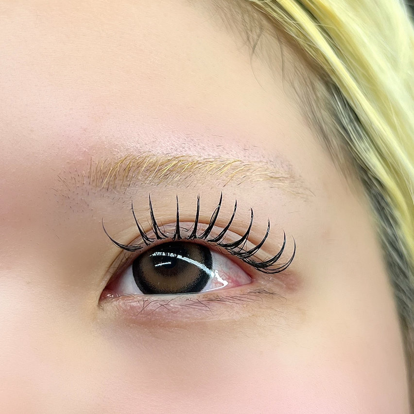 FLY_EYELASH