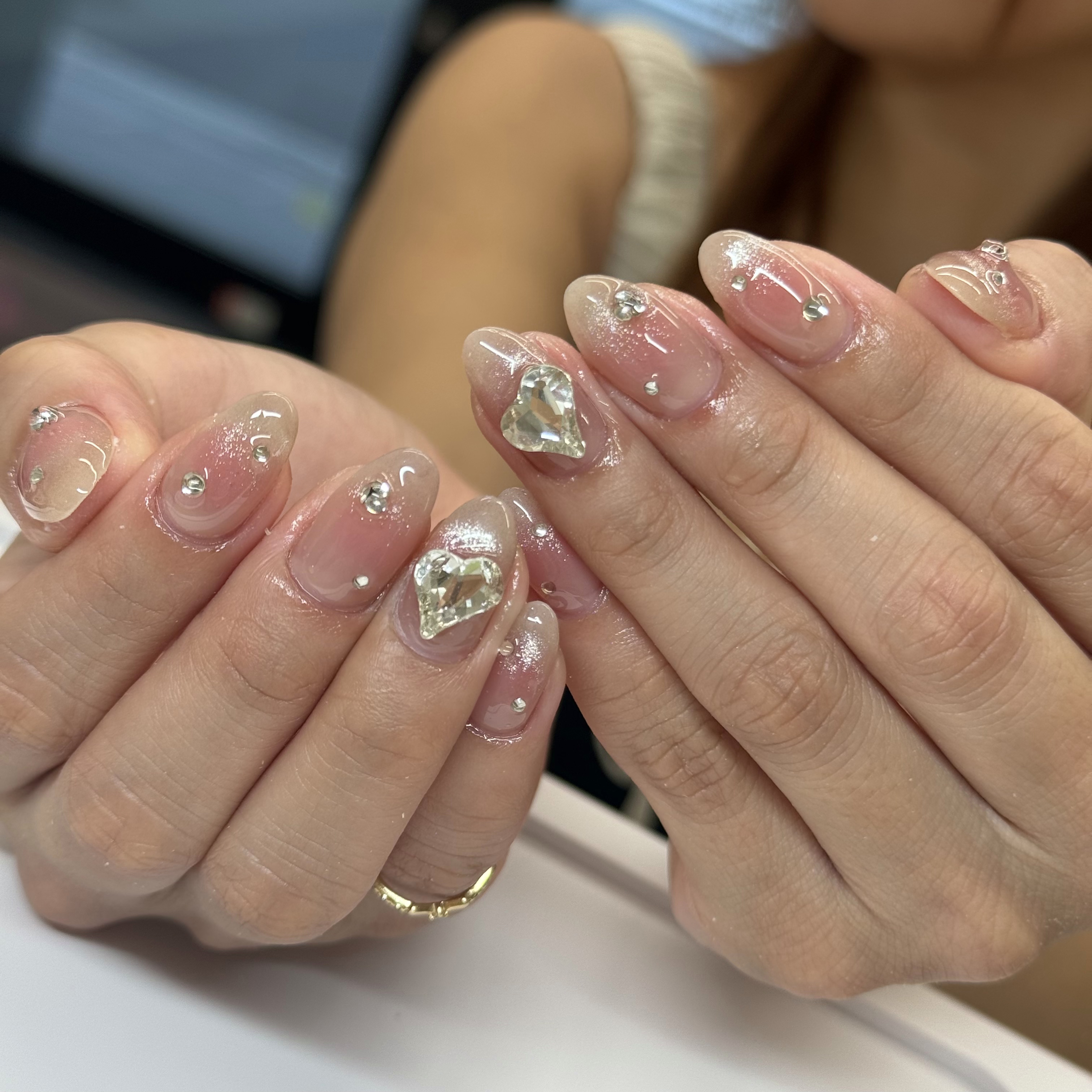 Nail_aina0