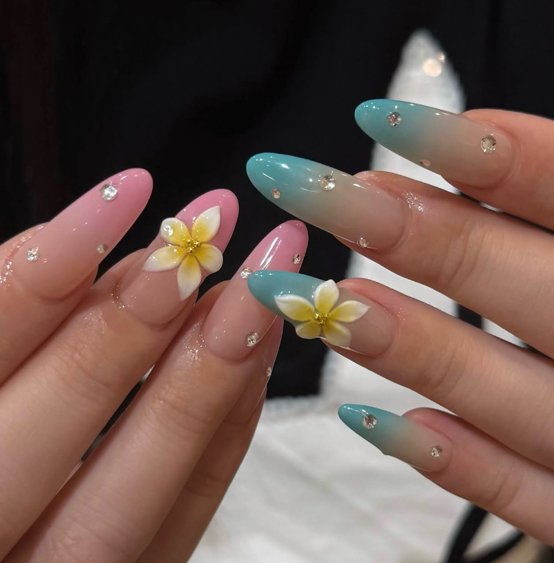 AMI_NAIL_KEBUKURO