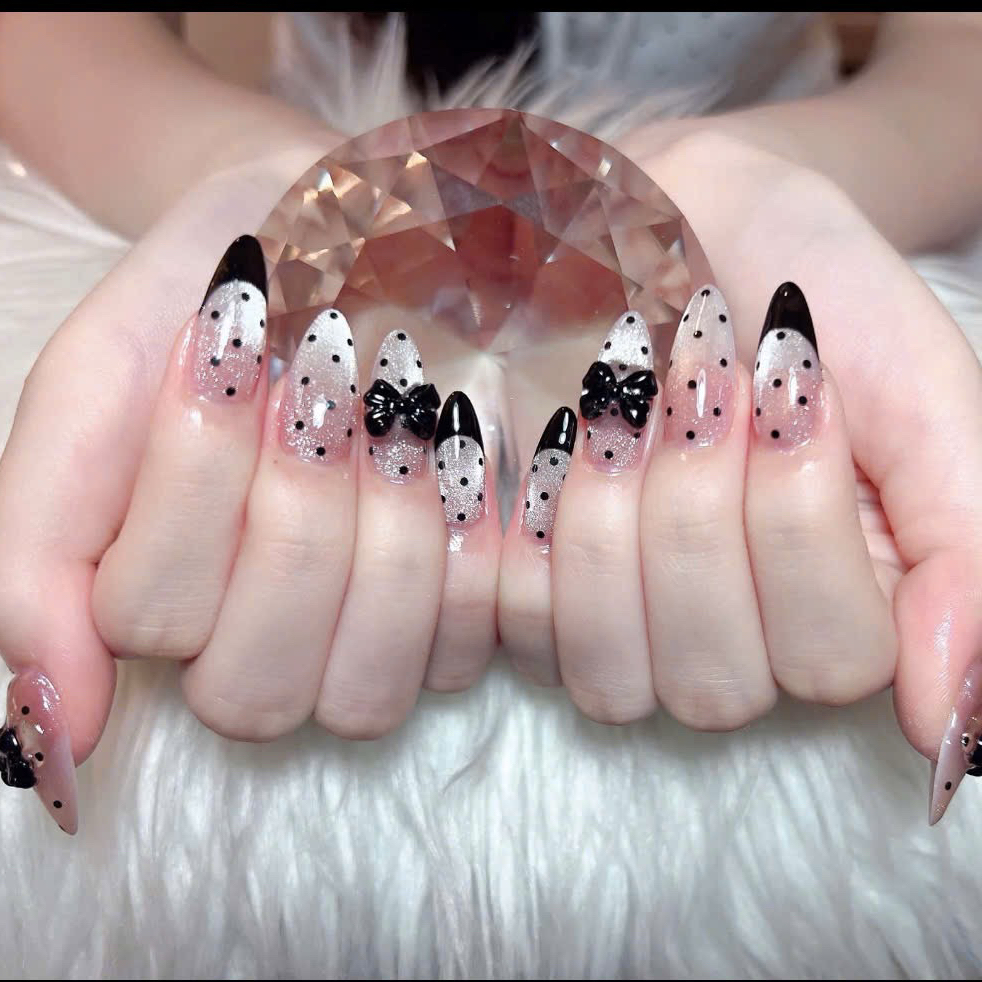 Liina_Nail