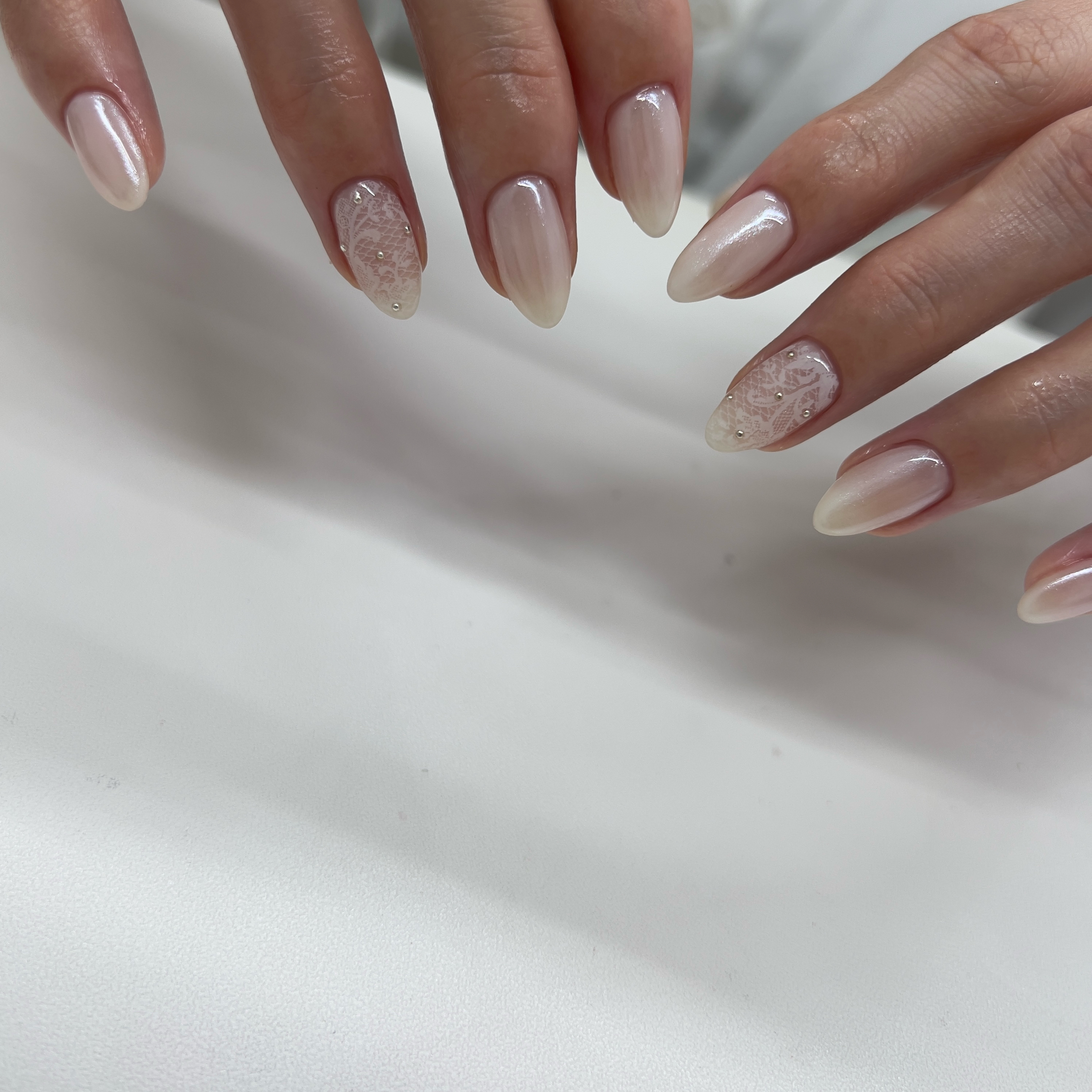nail_gris