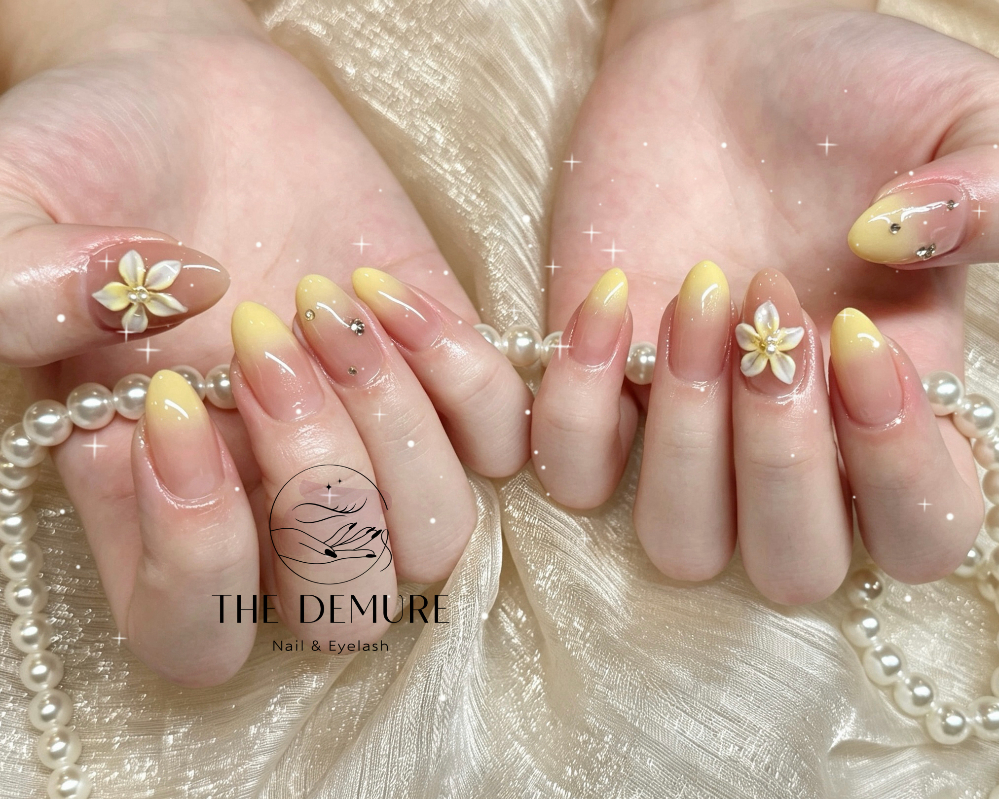 nail_Demure