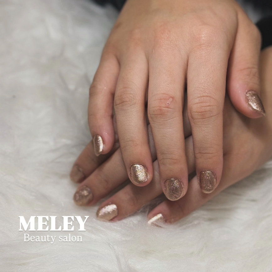 Meley_nail