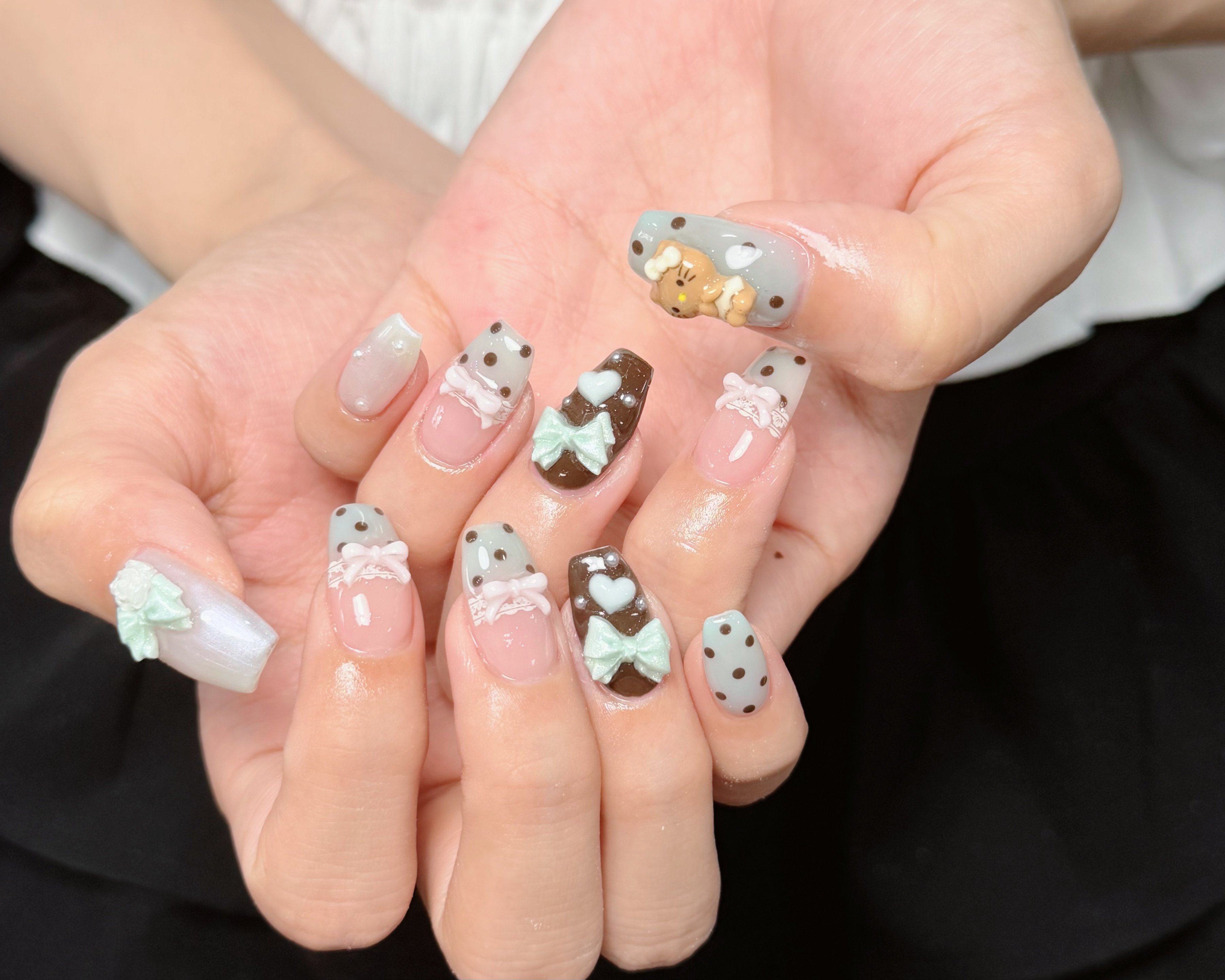 UM_NailSALON
