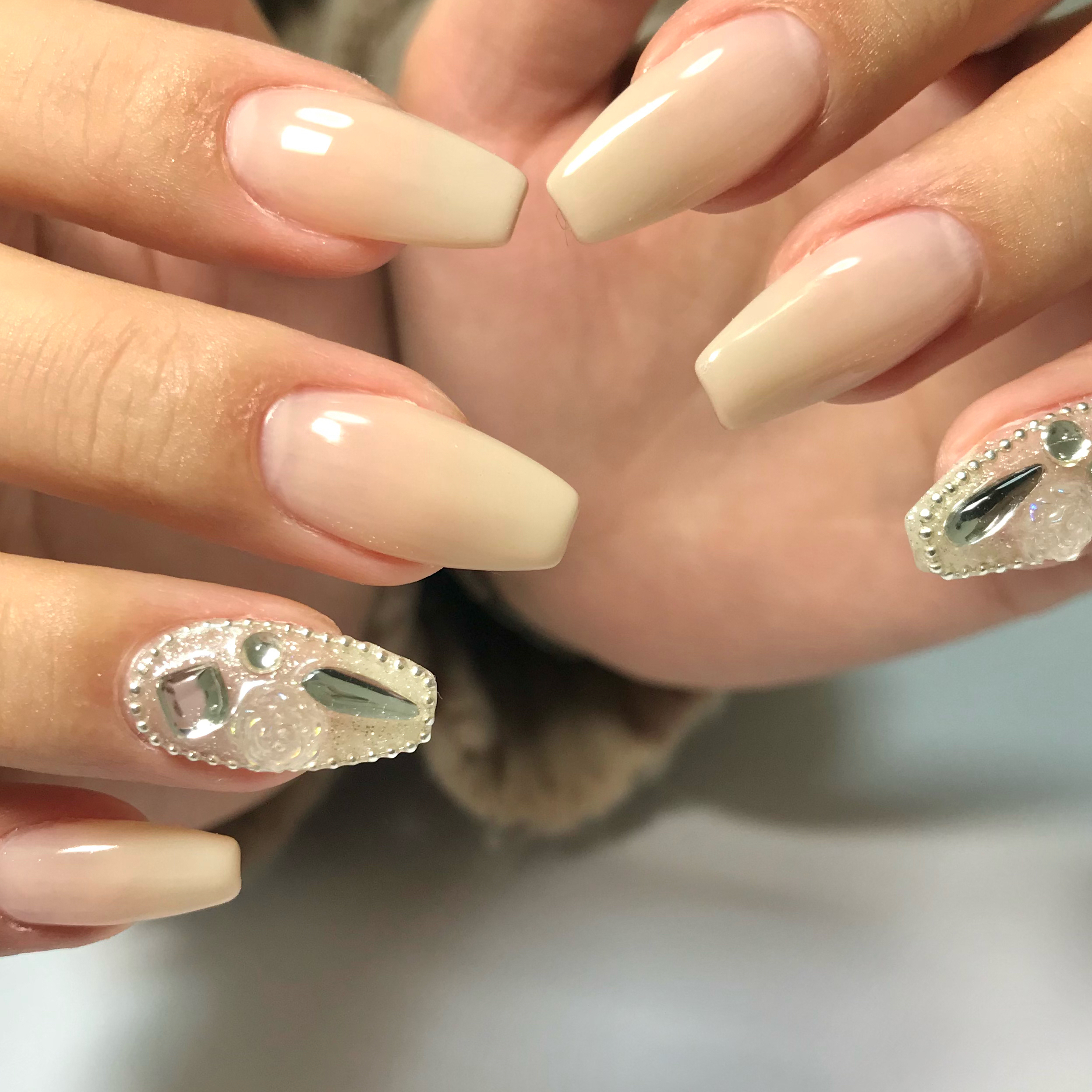 NailSalon_Amulet