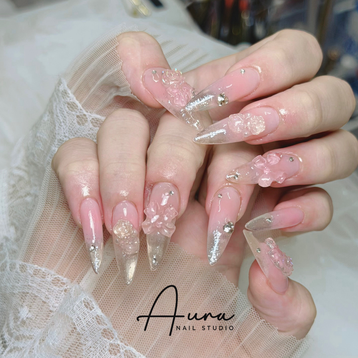 Aura_Nail_Salon