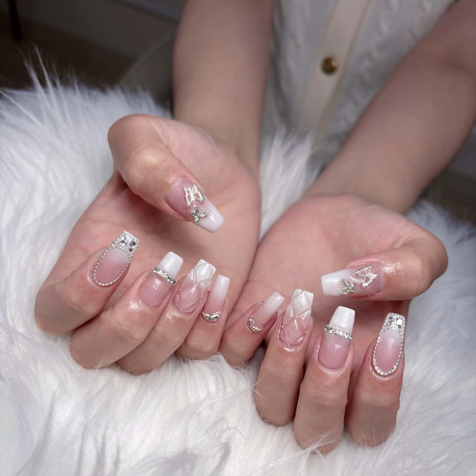 AMI_NAIL_KEBUKURO
