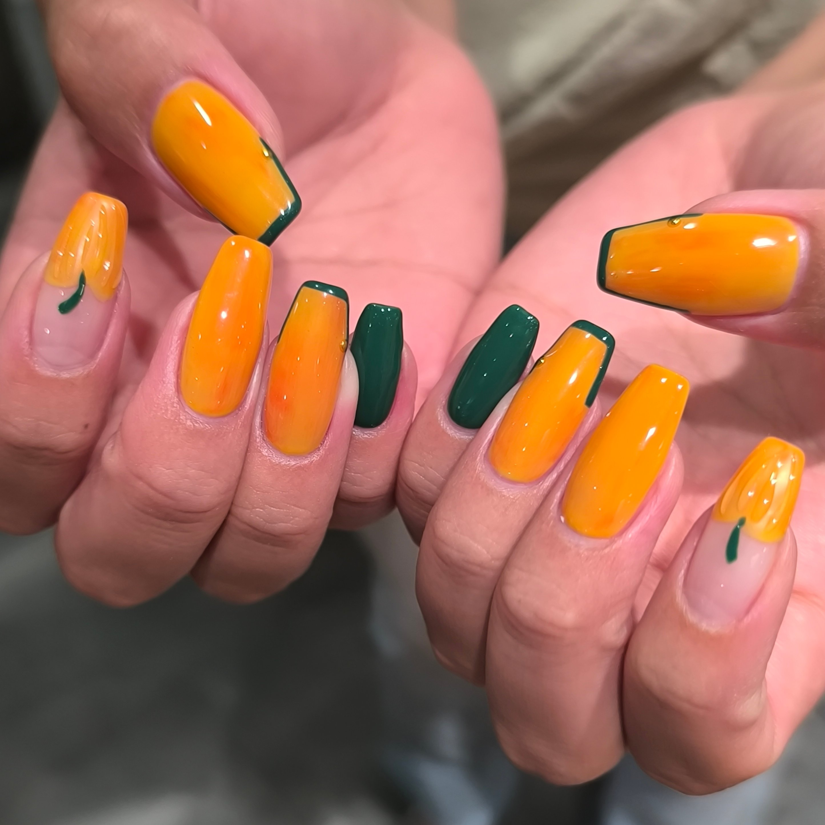 acanthus.nail