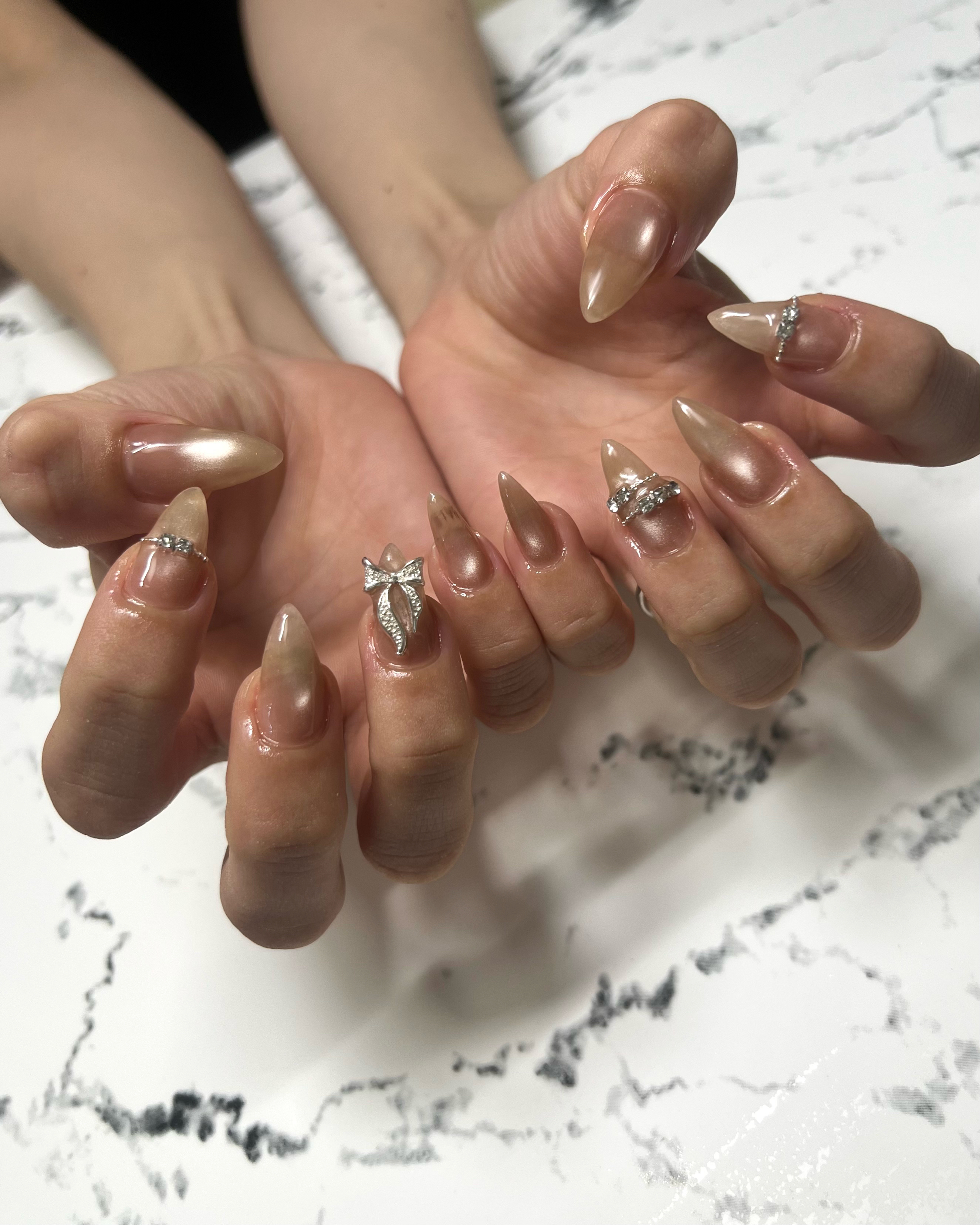 rays_nail.salon