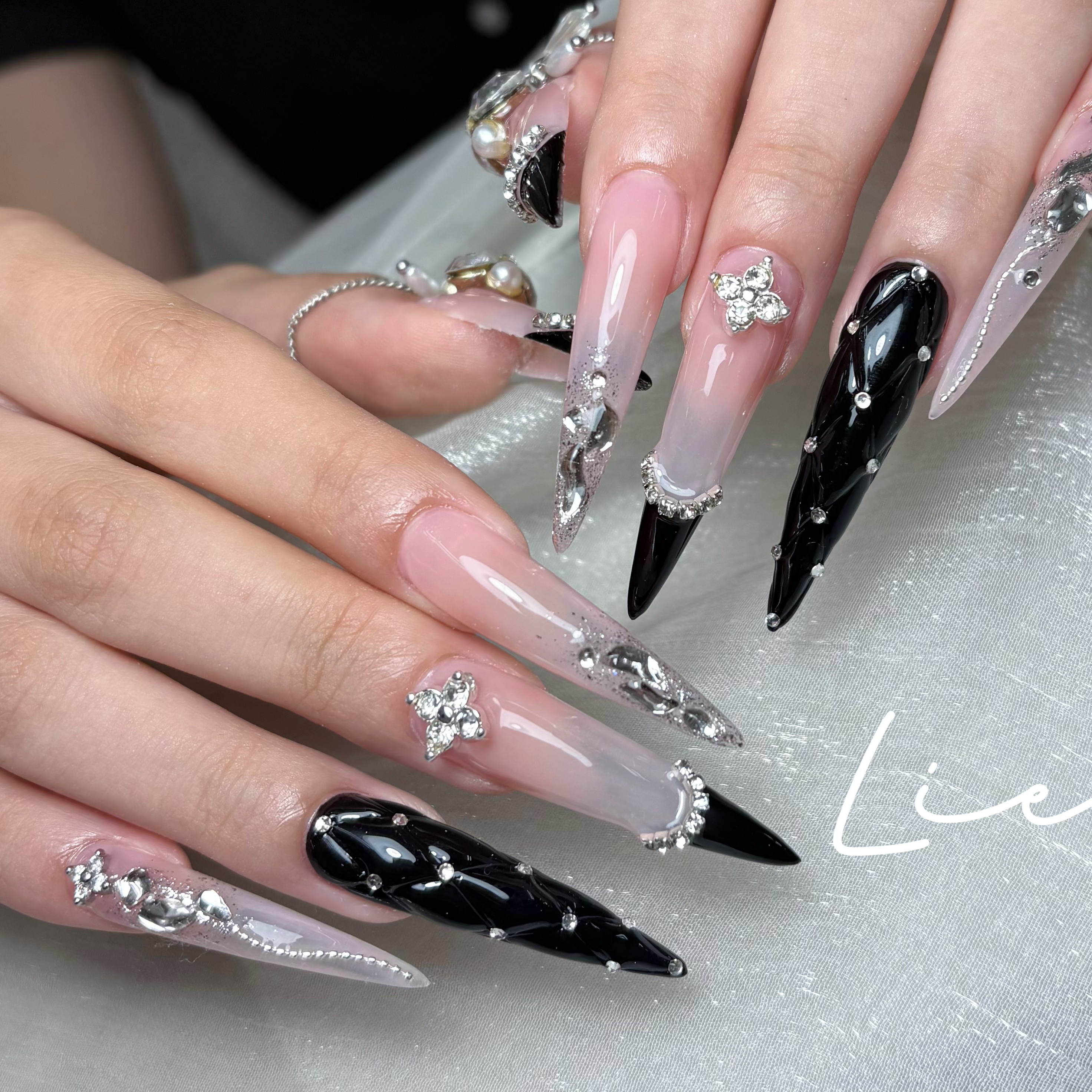 Lien_nails