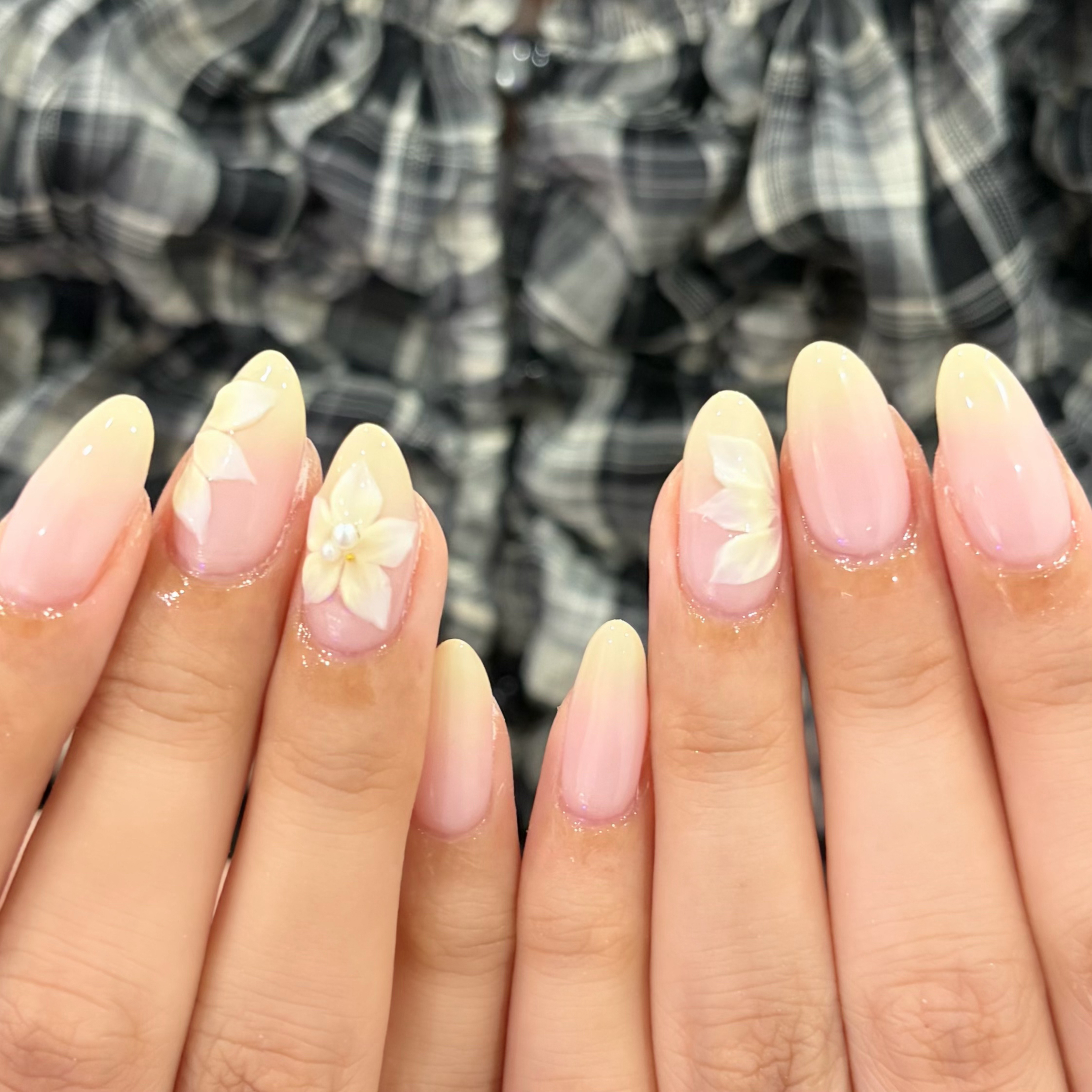 Ugirl_Aya
