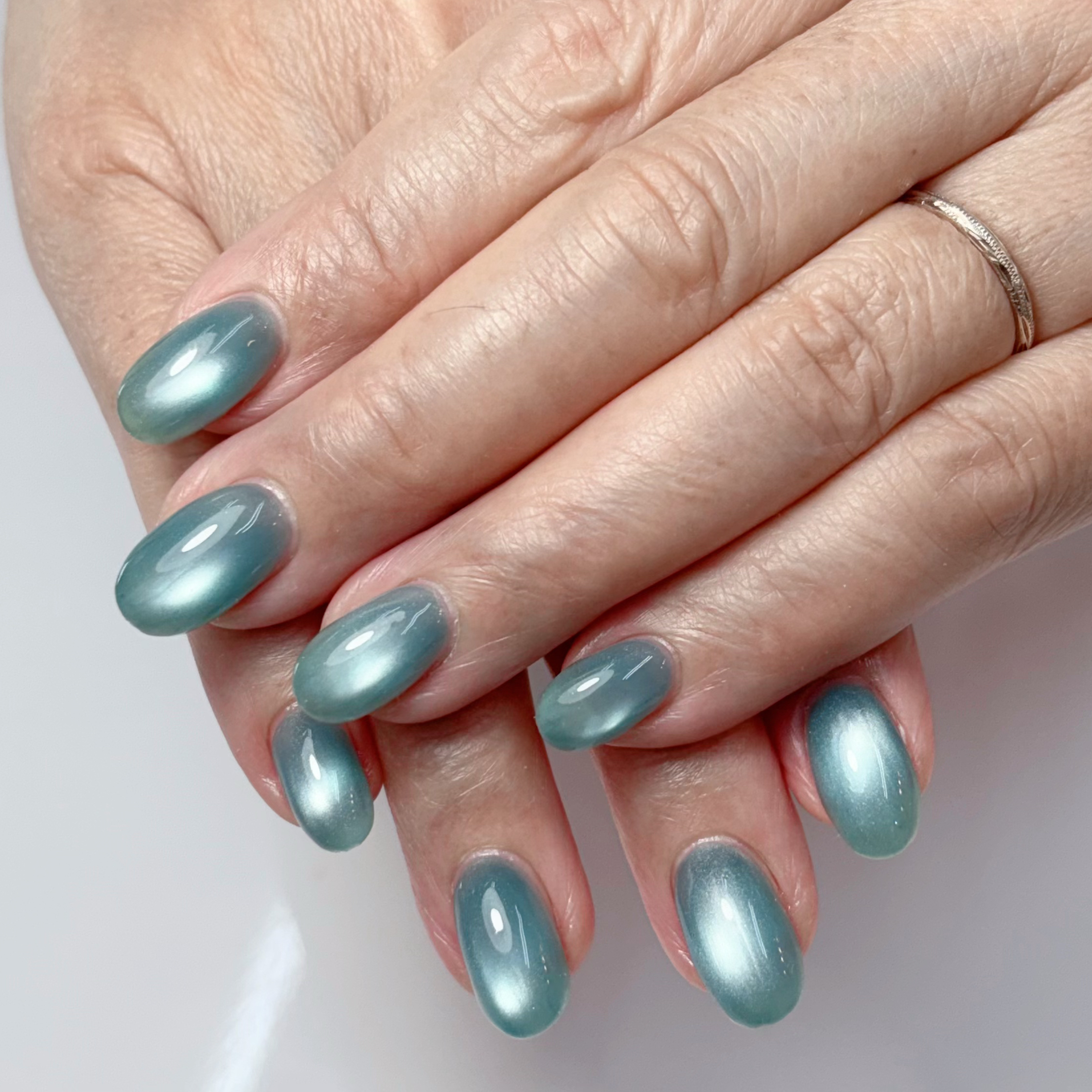Lumi_nail