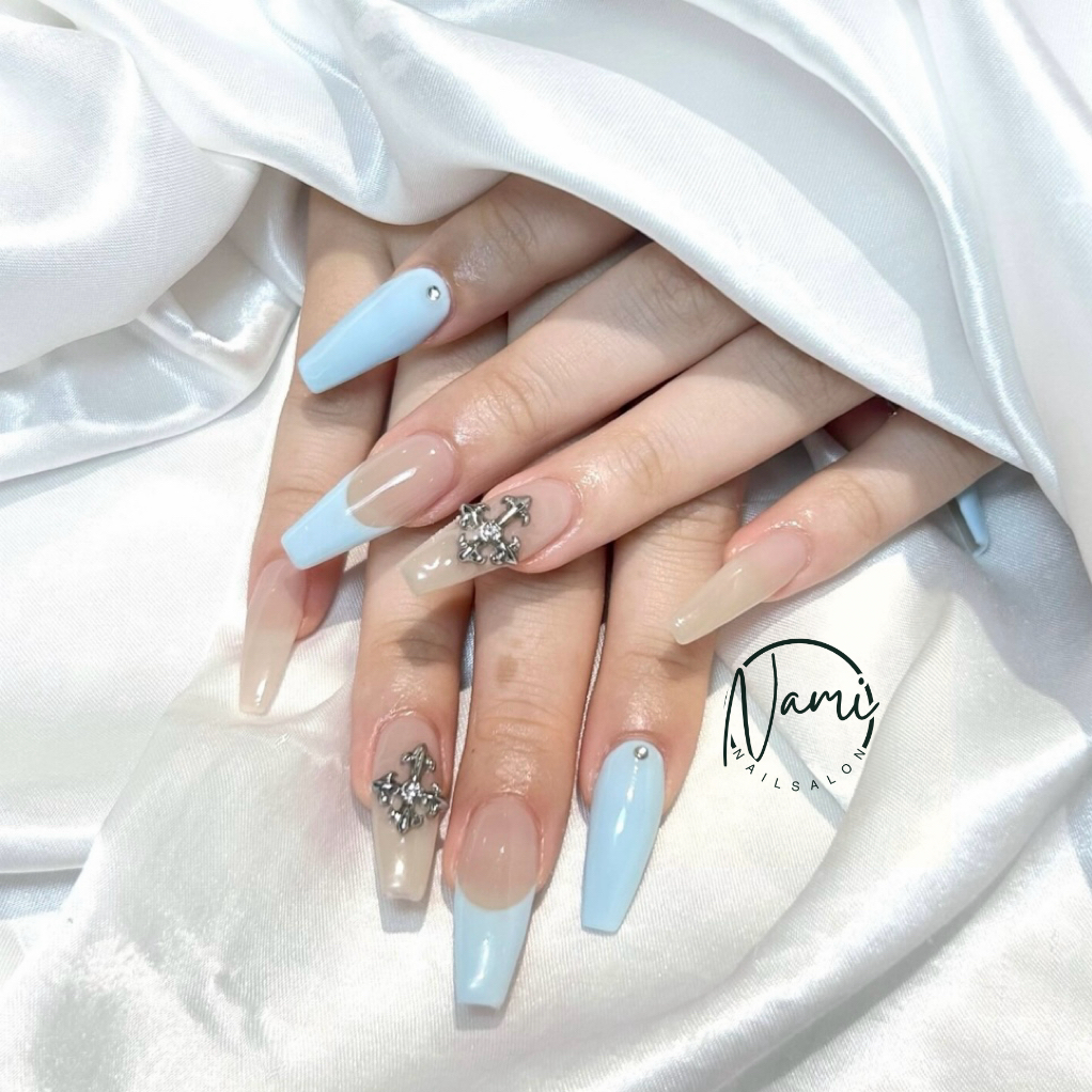 Nami_nail_Emi