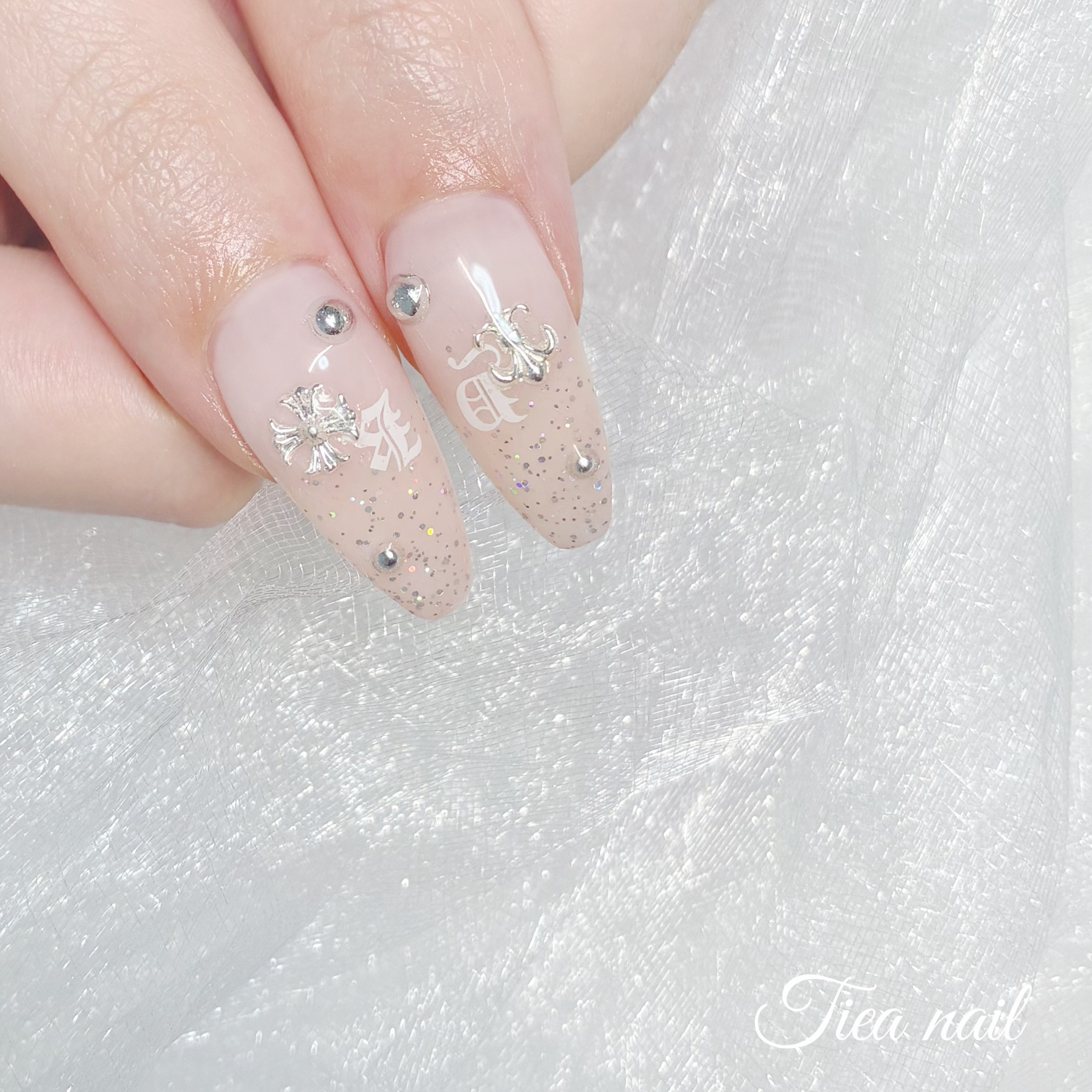 Tiea.nail