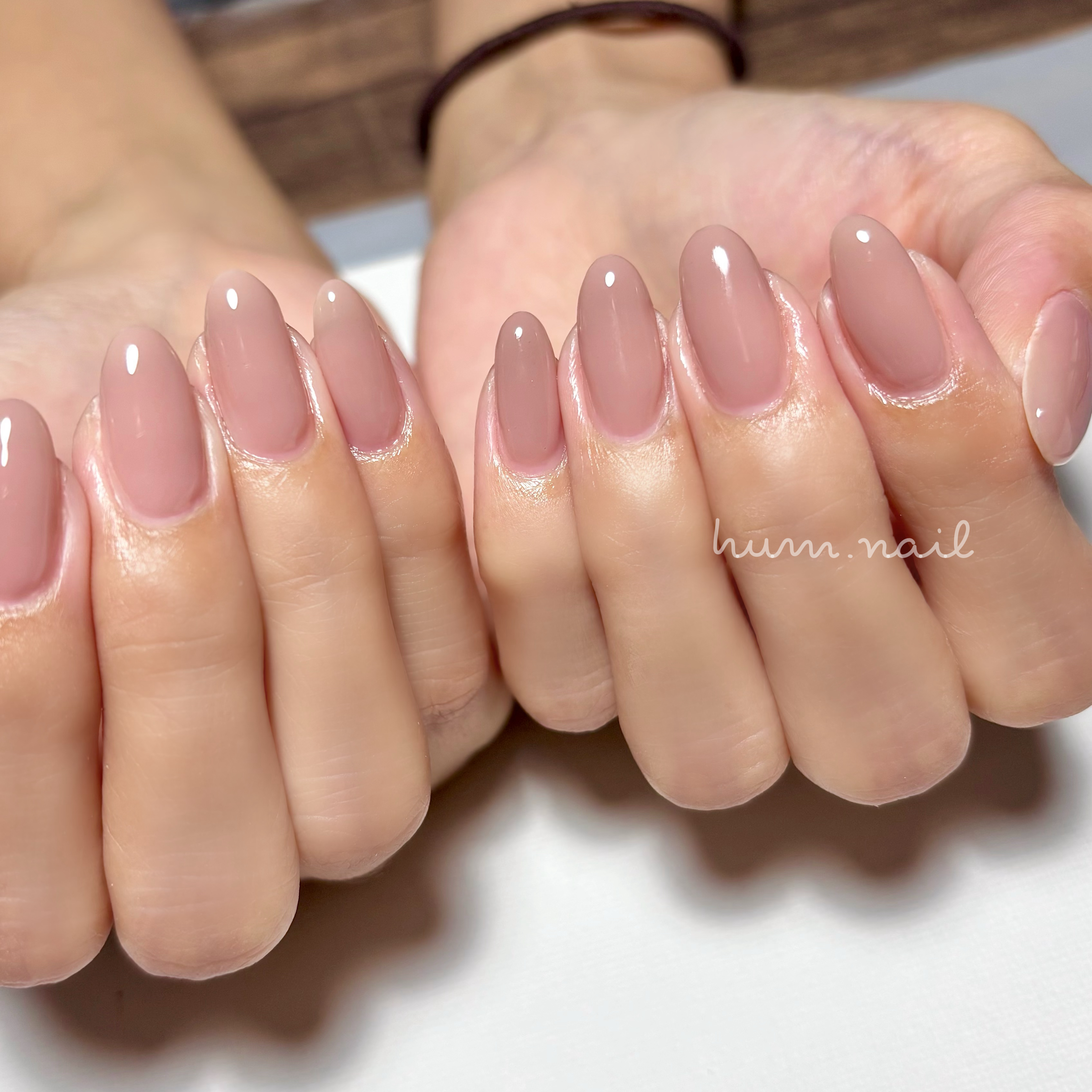 hum.nail