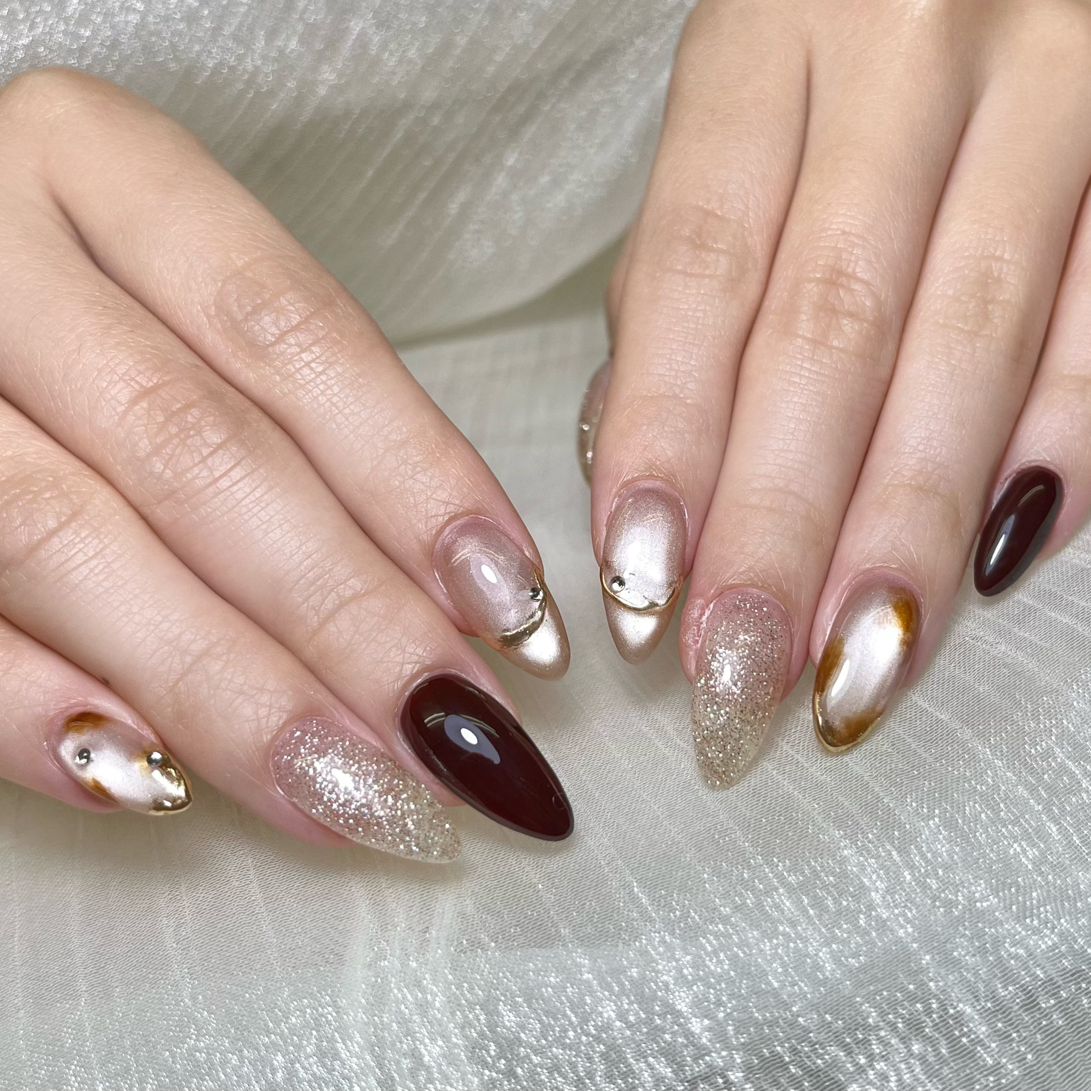 ri.nail_