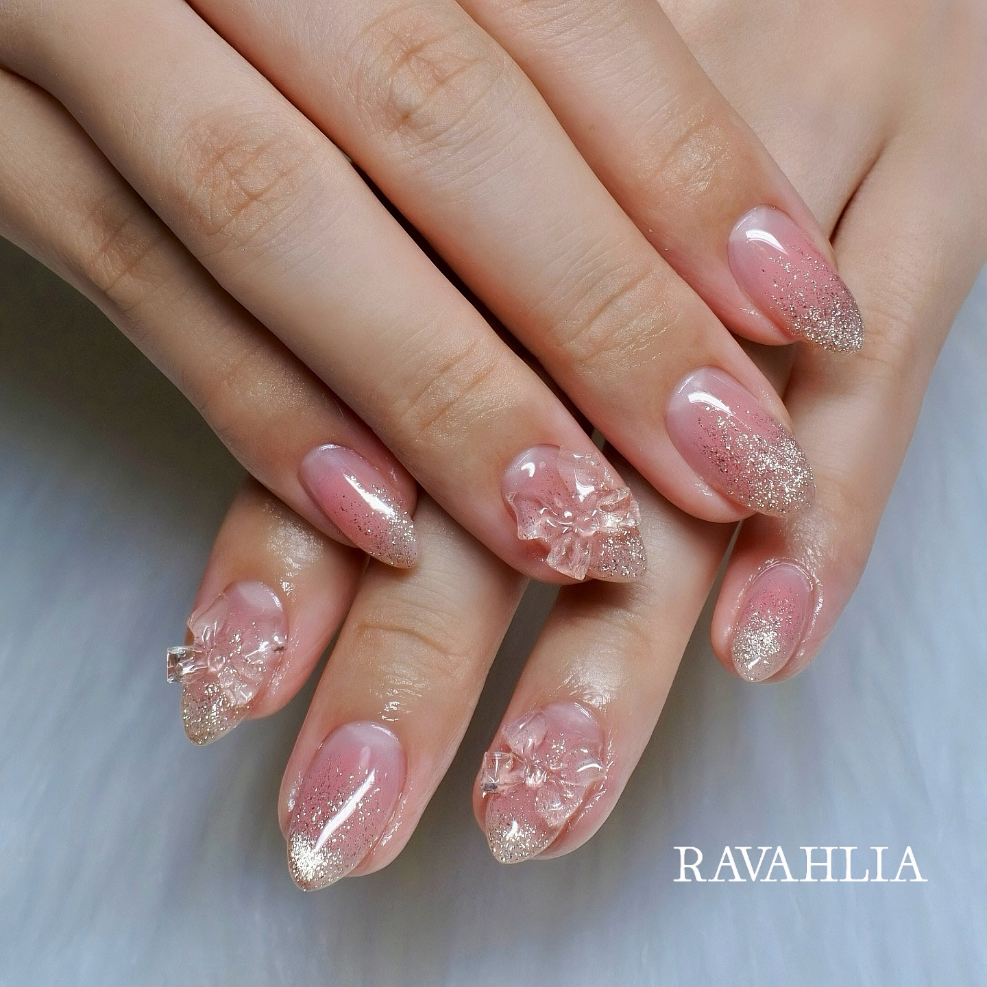 Ravahlia_nails
