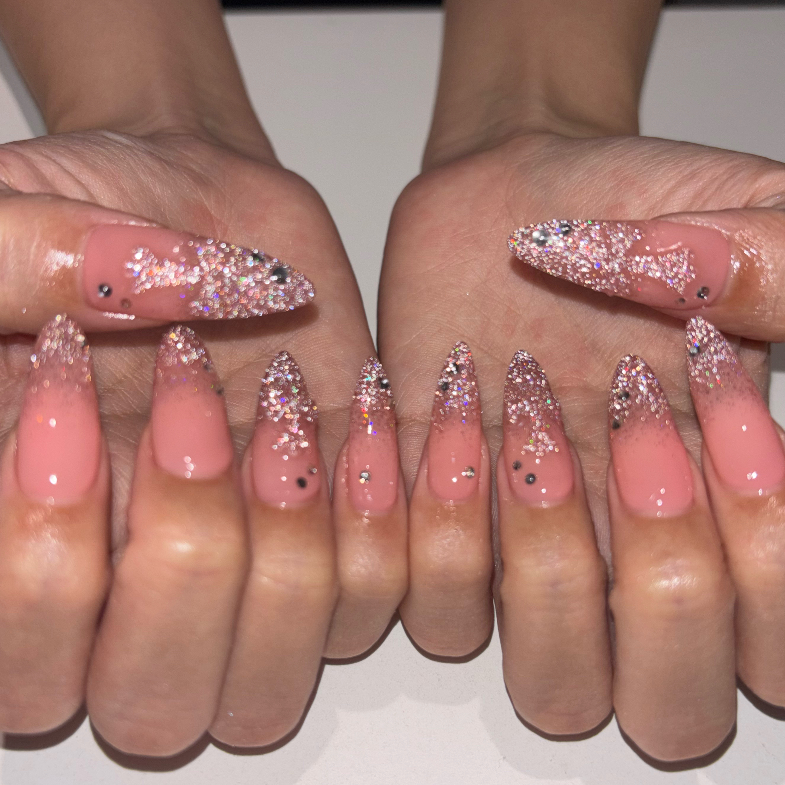rei_s2_nail