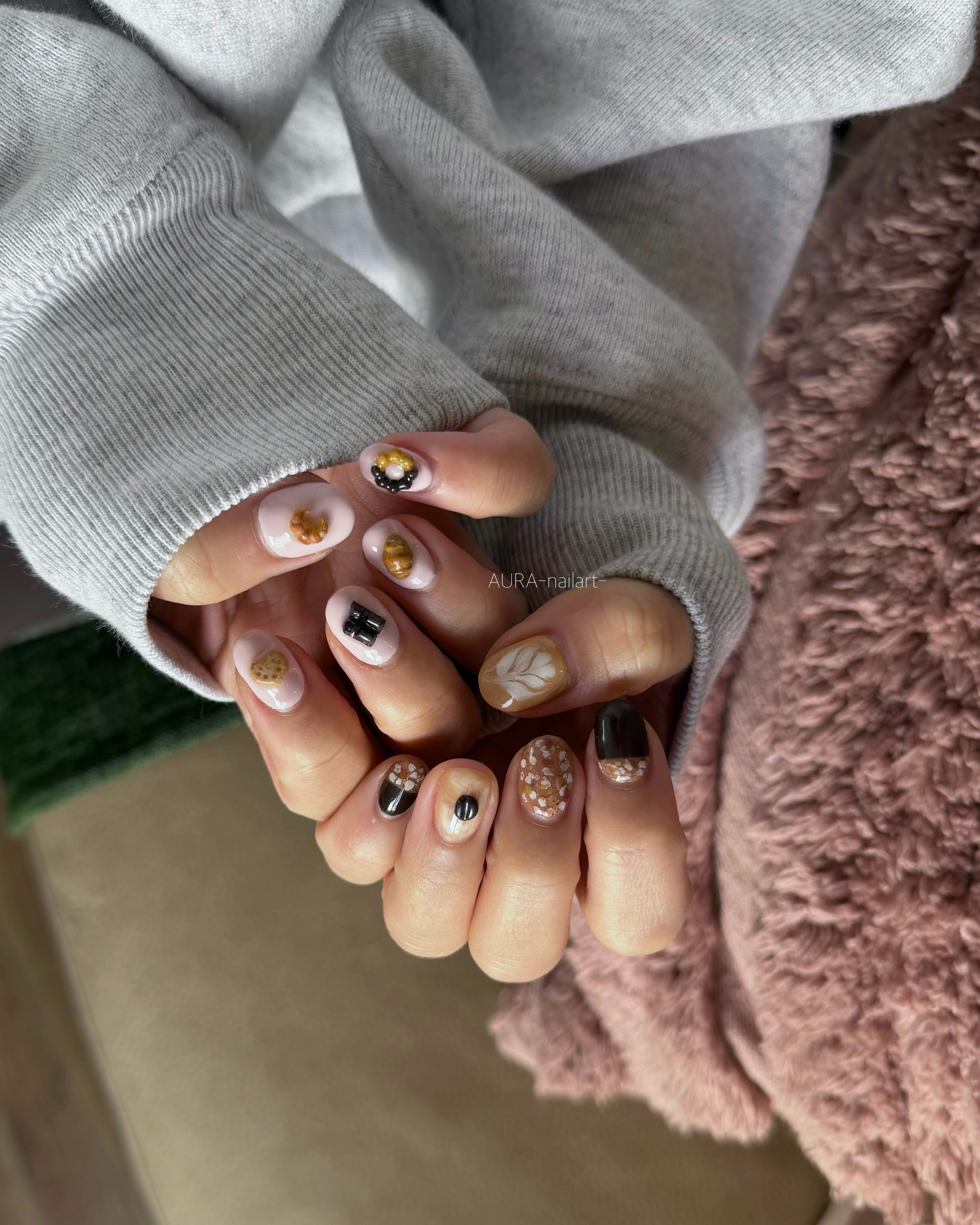 AURA_nailart
