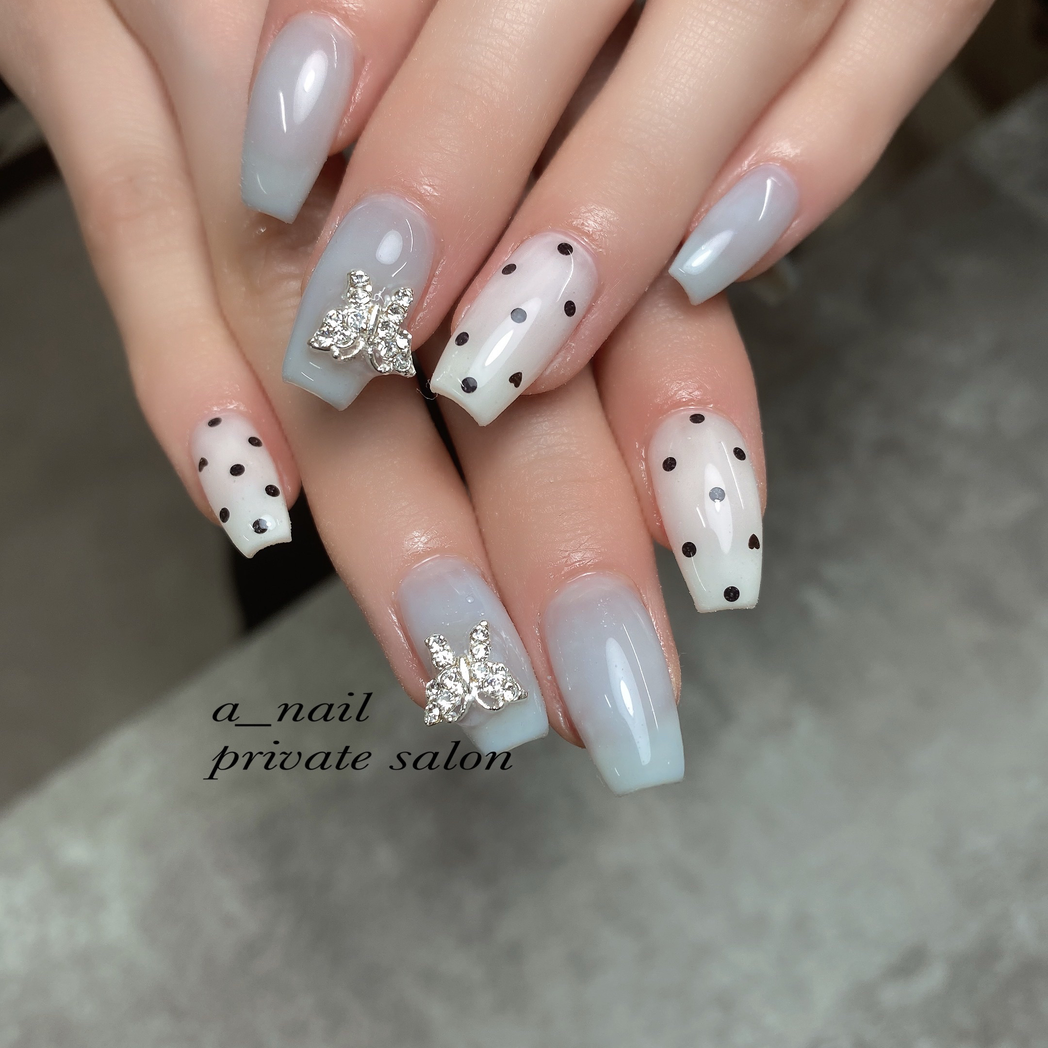a___naill