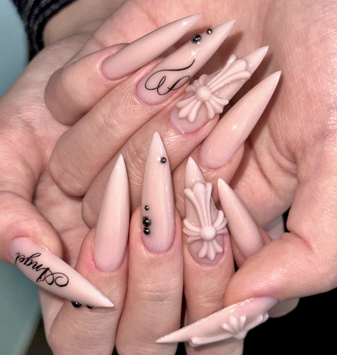Bymoon_Salon