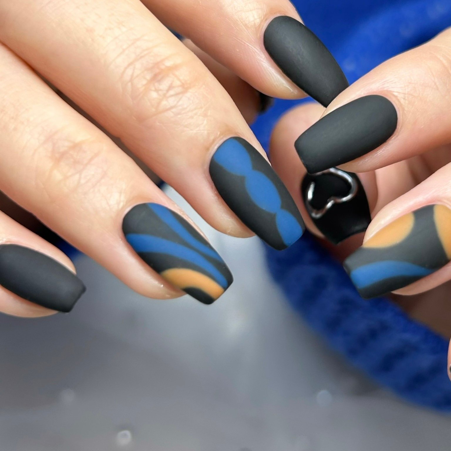 nailsalonHawk