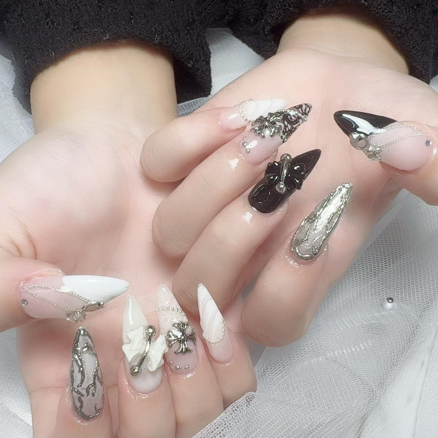 Hara01_Nail